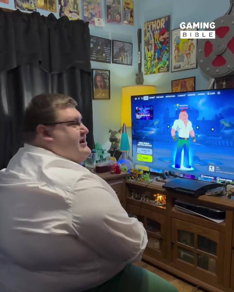 Peter Griffin Using Himself In Fortnite