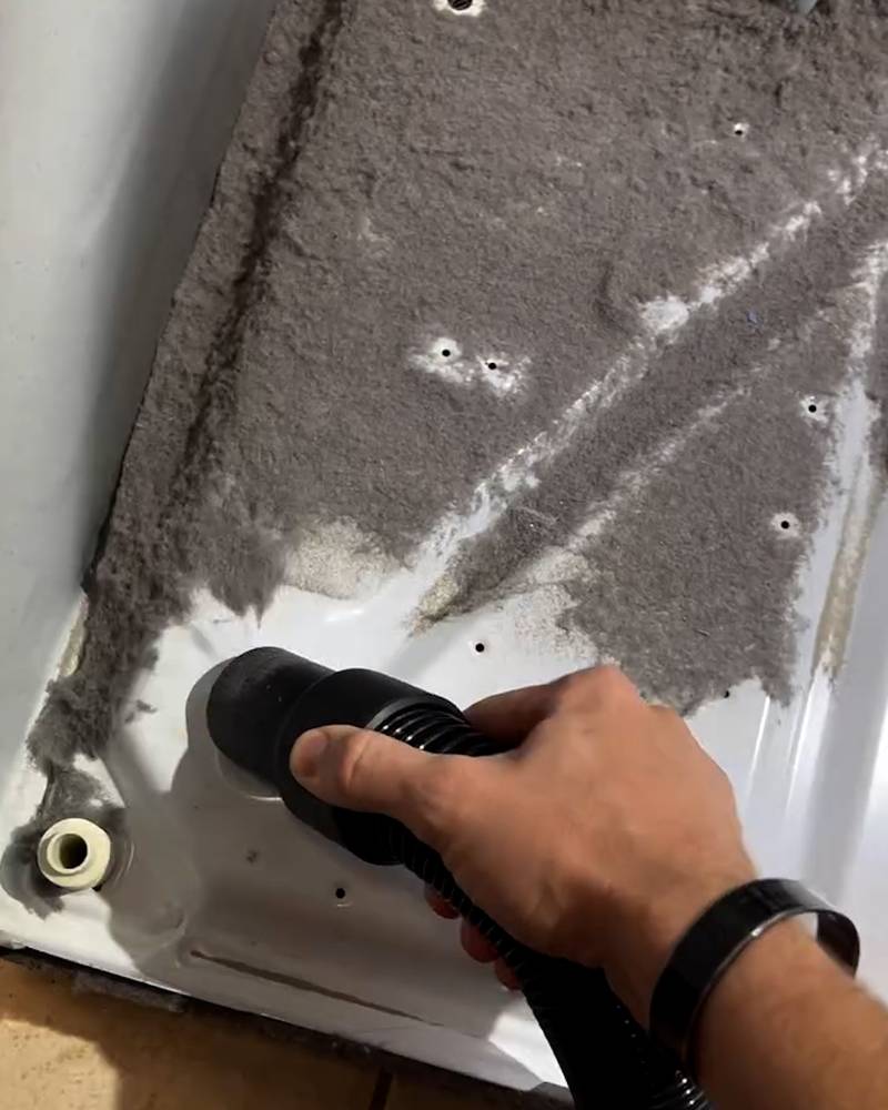 Cleaning dust from appliances is incredibly satisfying