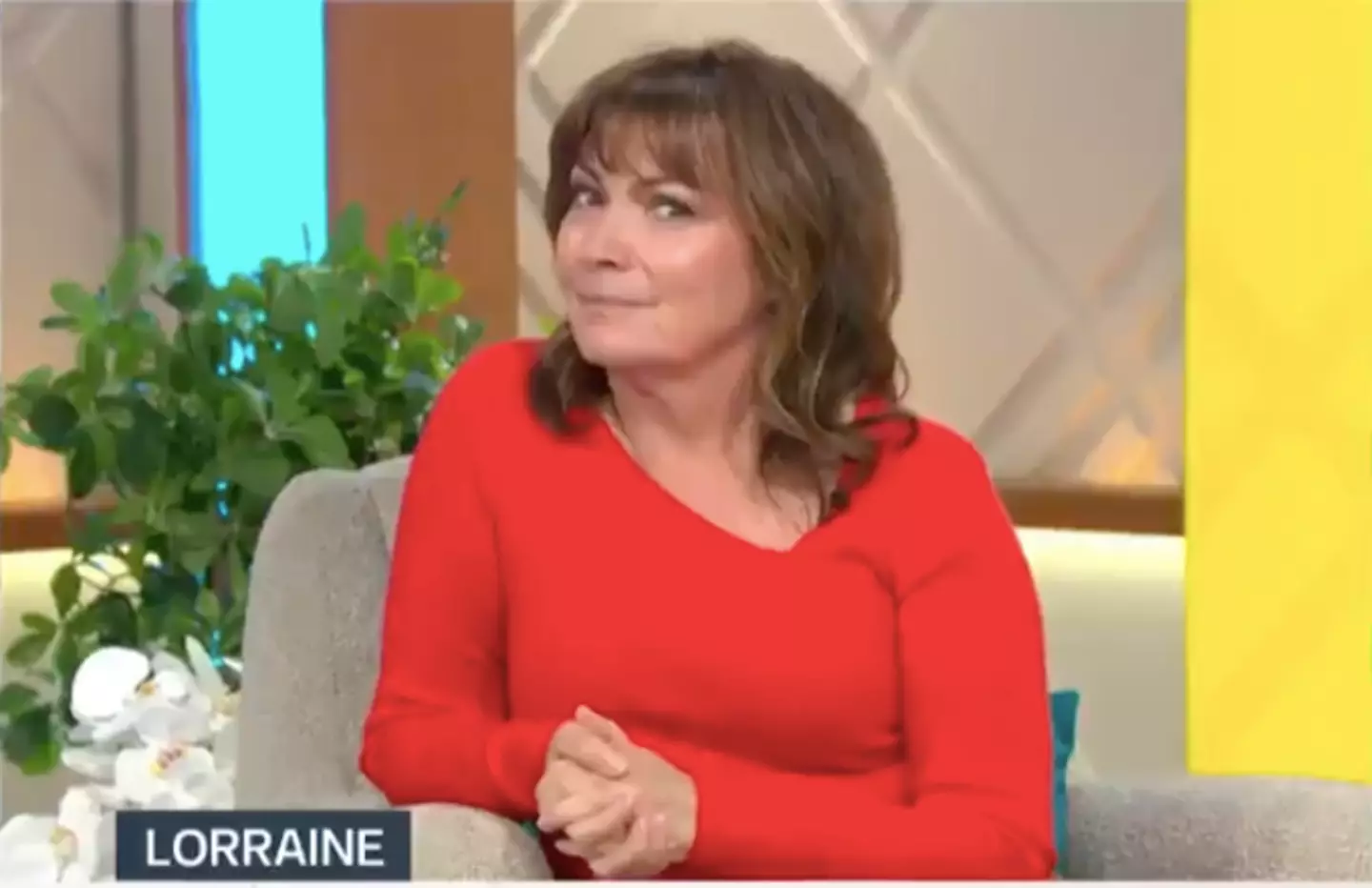 Lorraine broke the news that her interview with Ekin-Su had been cancelled.