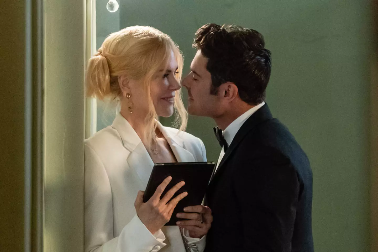 Nicole Kidman and Zac Efron star in A Family Affair.(Netflix)