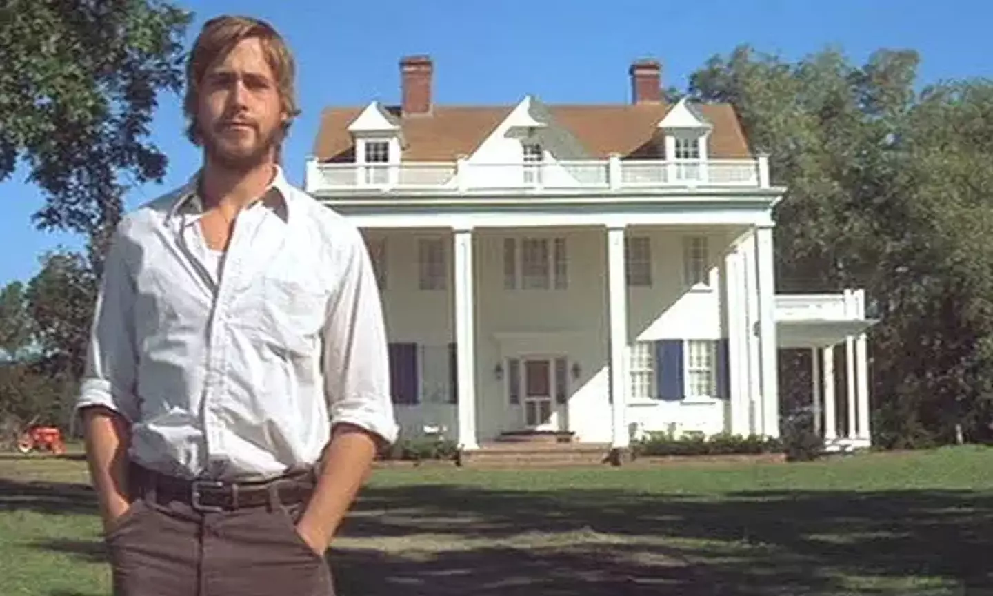 Noah built Allie her dream house in The Notebook. (New Line Cinema)