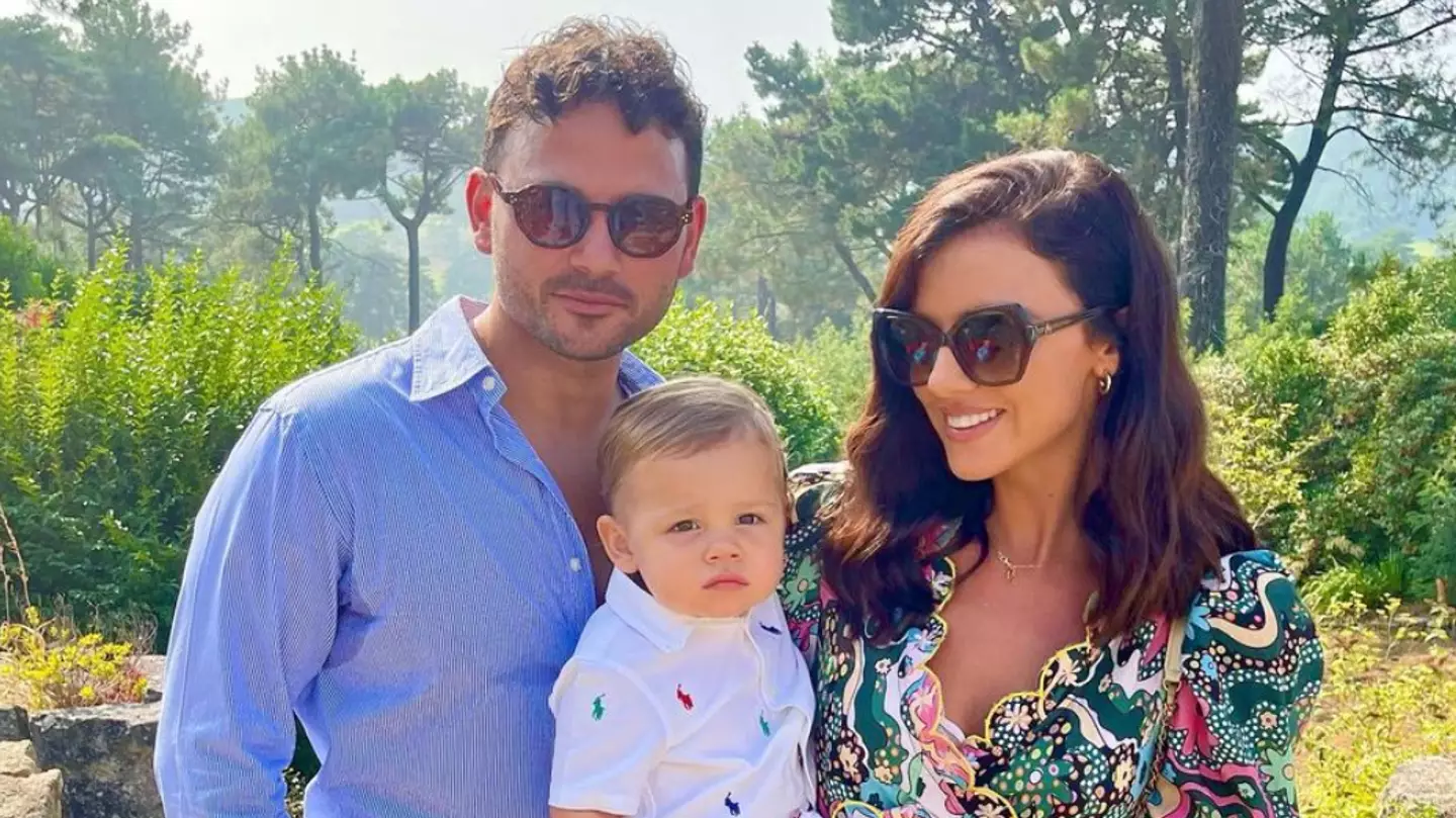 BREAKING Lucy Mecklenburgh Announces She's Pregnant With Second Child