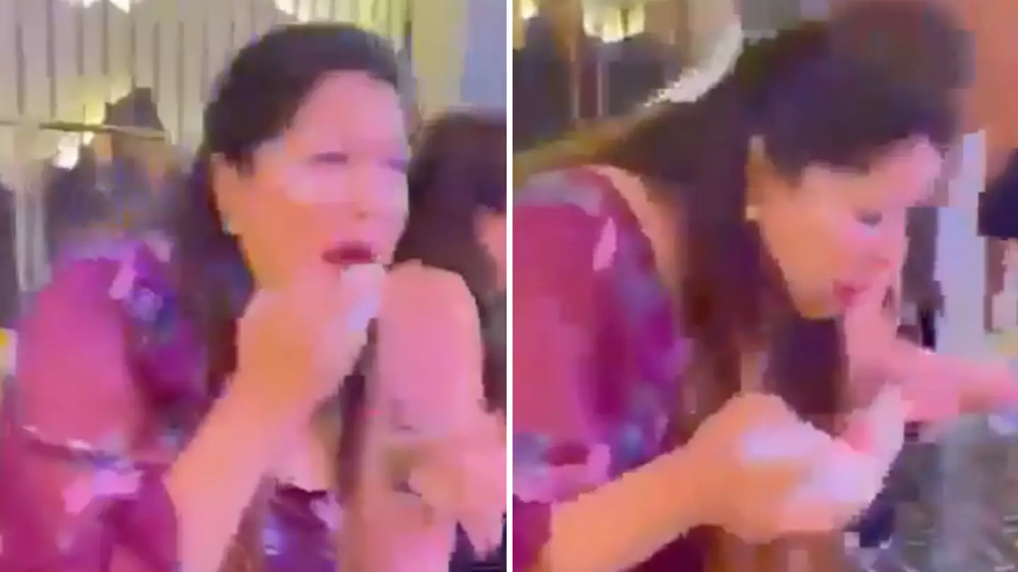 Customers at restaurant vomit blood after being served dry ice instead of mouth freshener