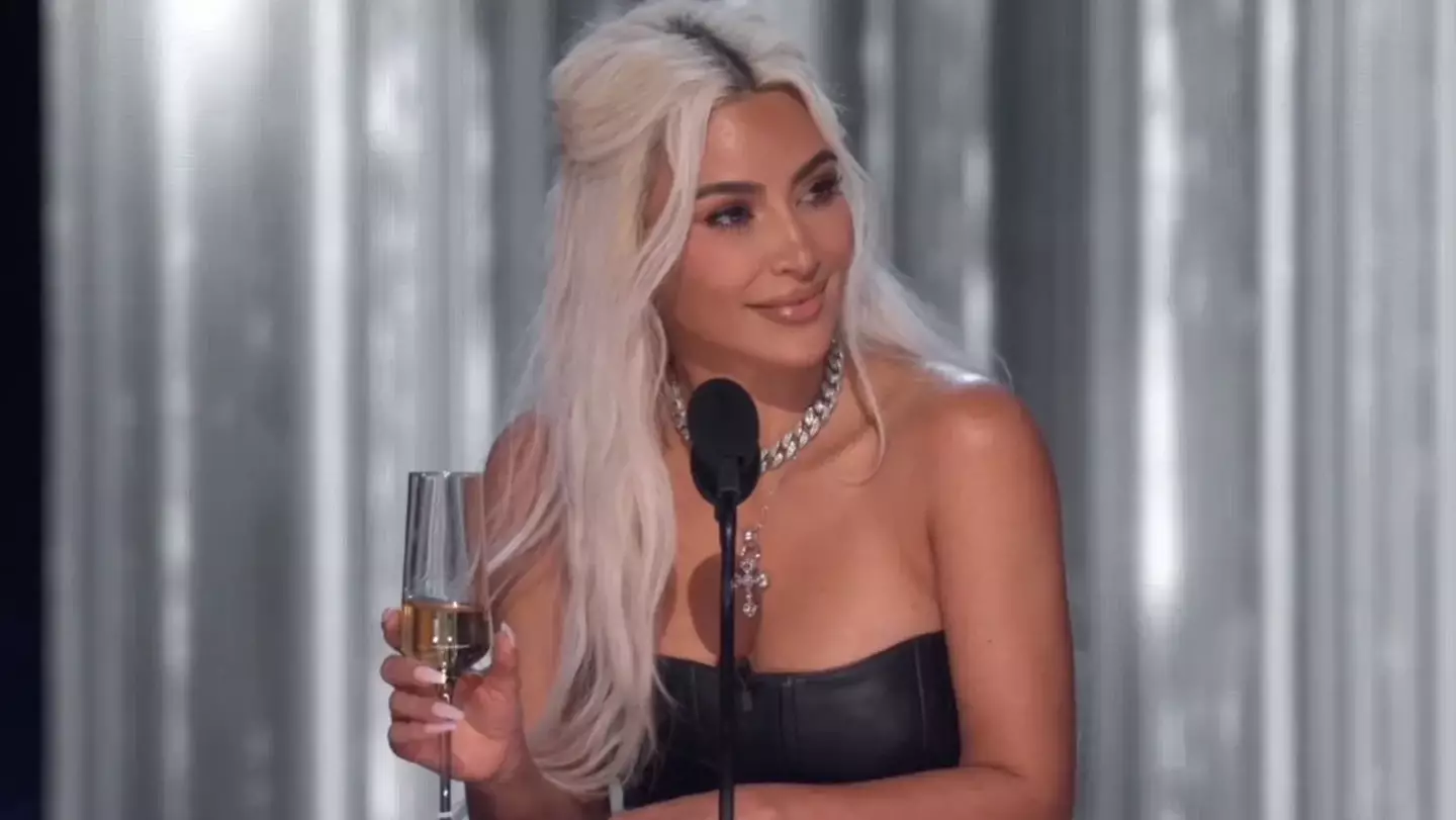 Kim Kardashian was booed on the stage before she even started her roast. (Netflix)