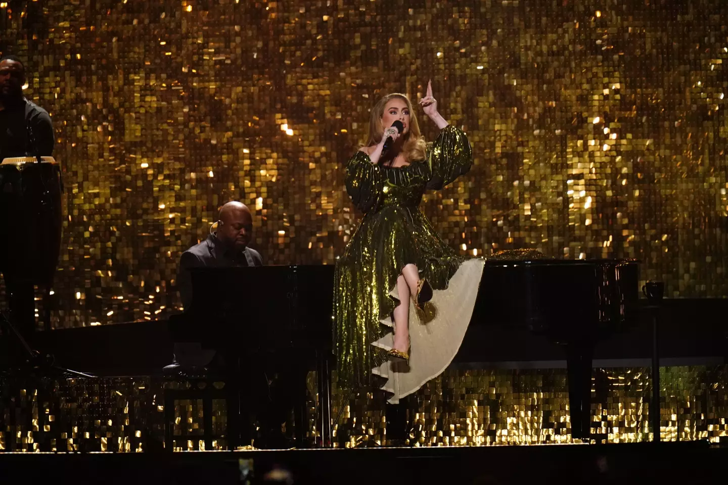 Adele reveals onstage she got diagnosed with 'jock itch' from sweating in  Spanx