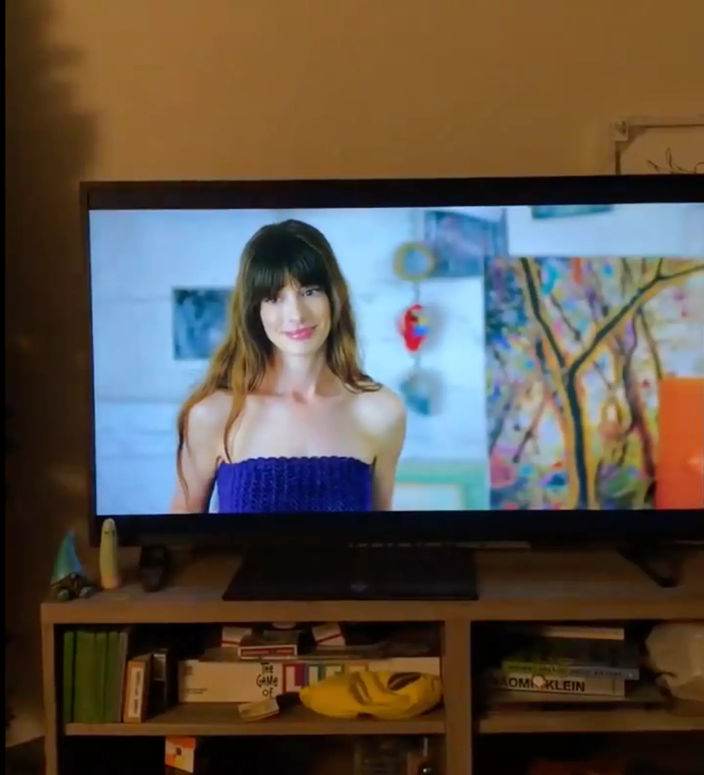 Anne Hathaway’s latest film, The Idea of You, has left plenty of viewers distracted by an easy to spot error. (Pizzadrienne/X/ AmazonMGMstudios)