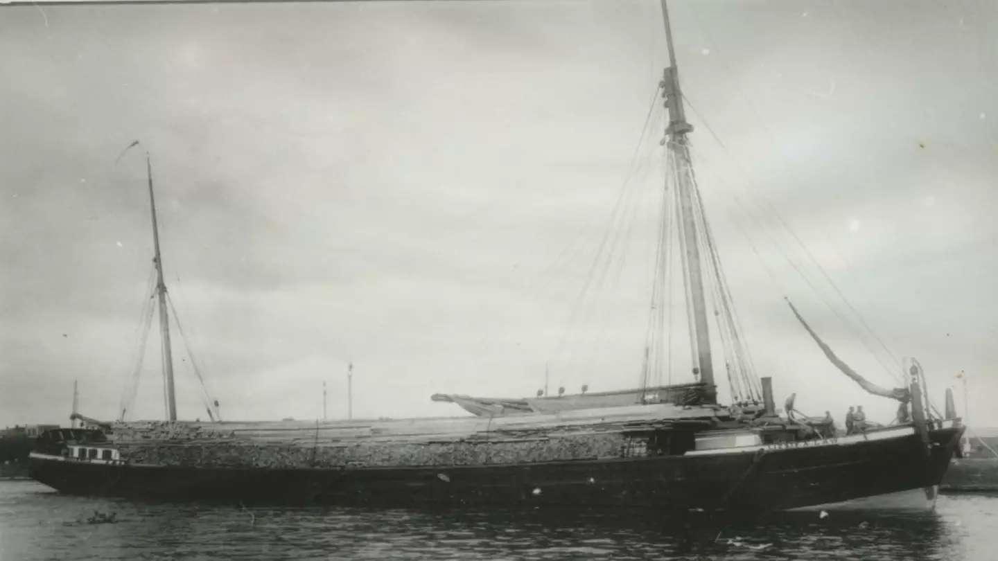 To put the scale of the preservation into context, this is what the vessel looked like prior to sinking.