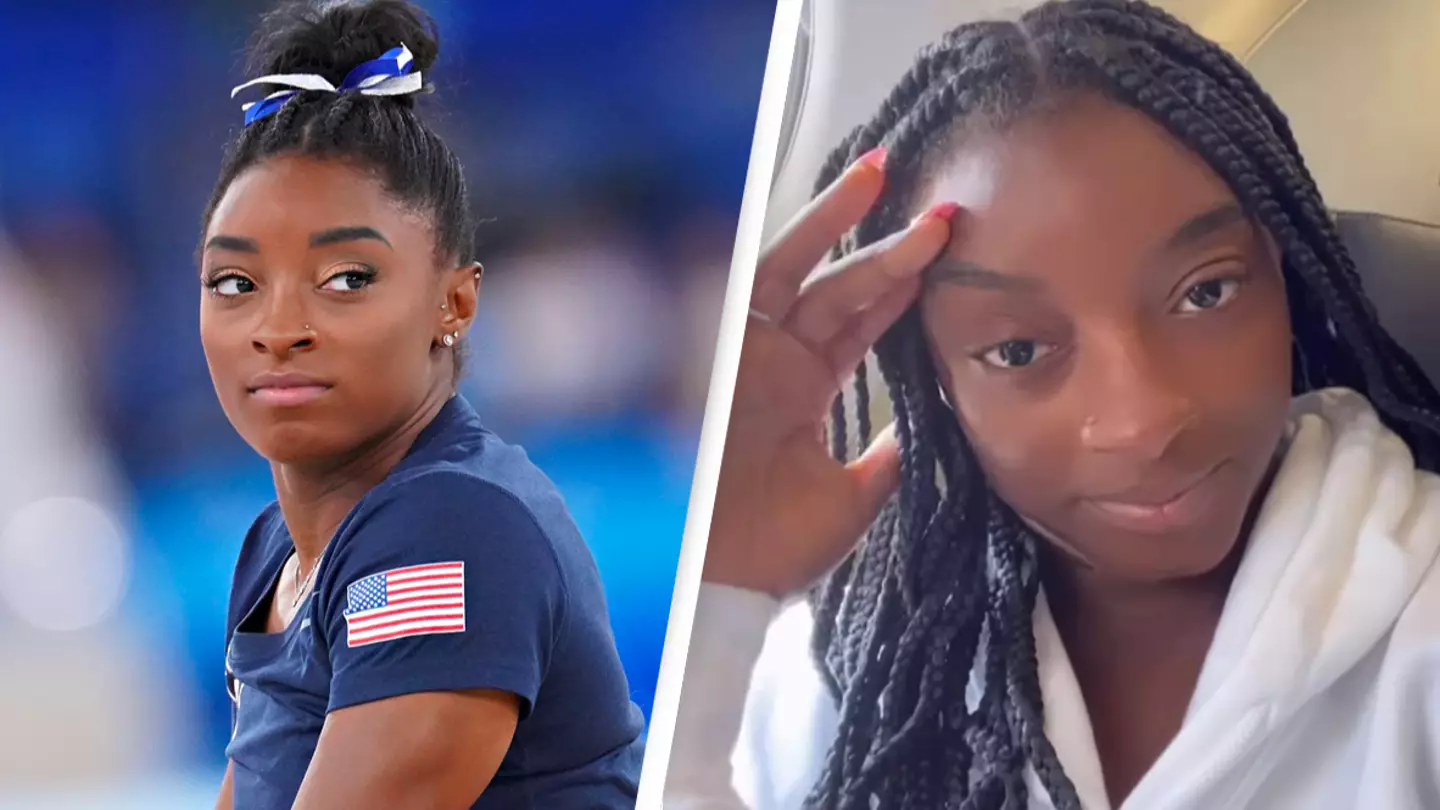 Simone Biles Mistaken For A Child And Offered A Colouring Book By Flight Attendant