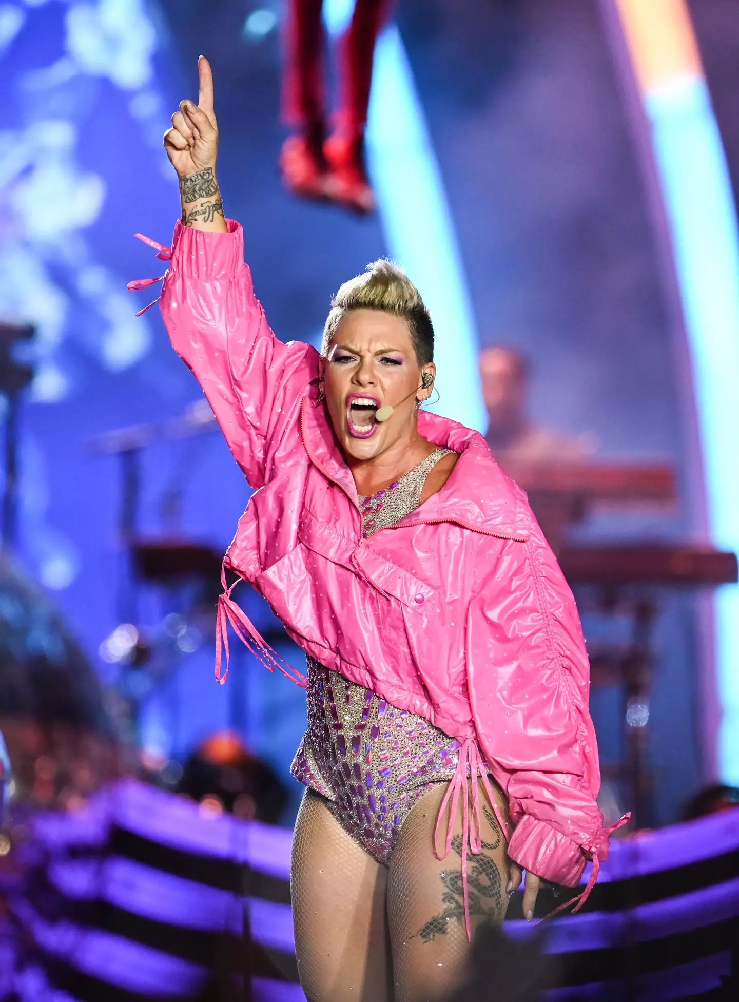 P!nk is such a goofball! I love her more for that!