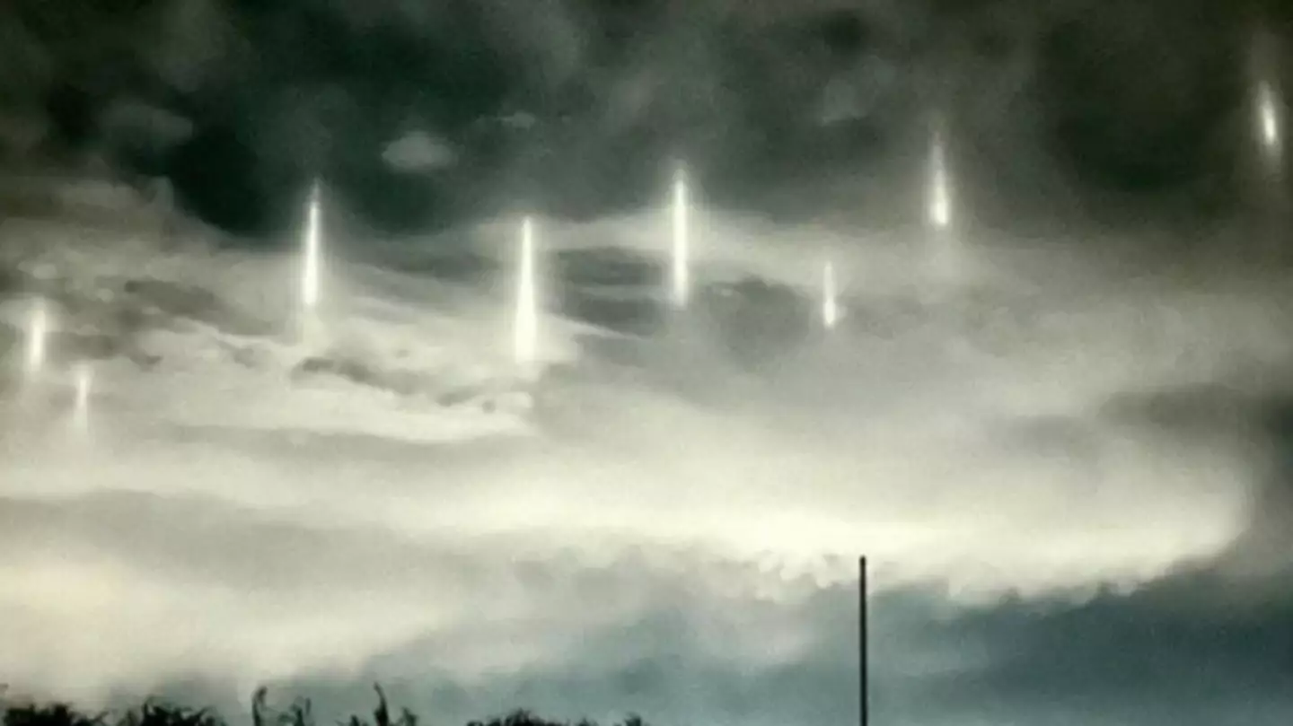Nine pillars of light appear in night sky in 'otherworldly' display