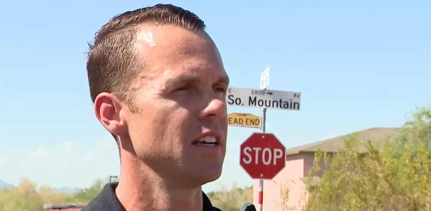 Phoenix Fire Captain Todd Keller urged hikers to hydrate properly. (FOX 10 Phoenix)