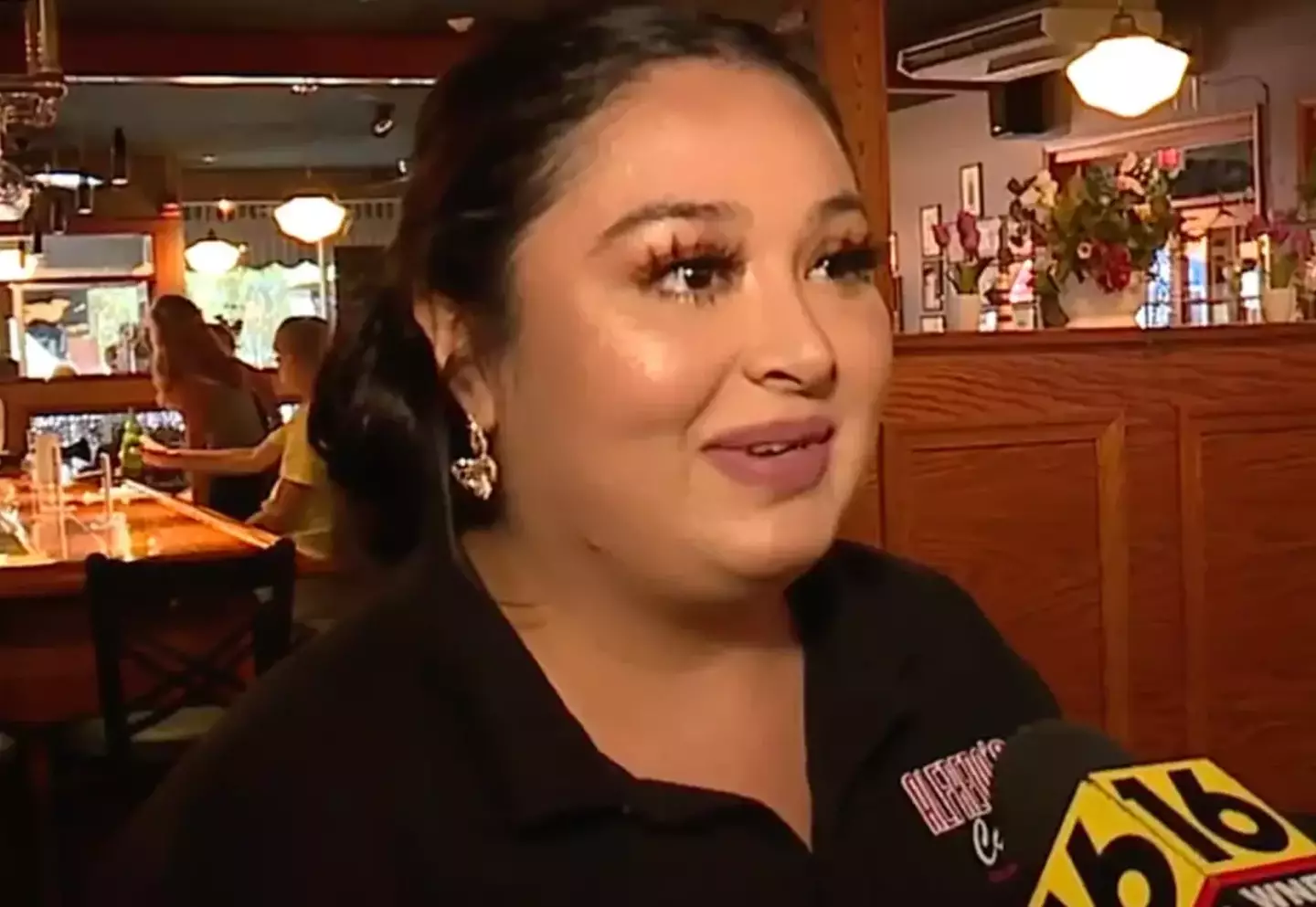 The waitress become emotional after seeing the tip. (WNEP)