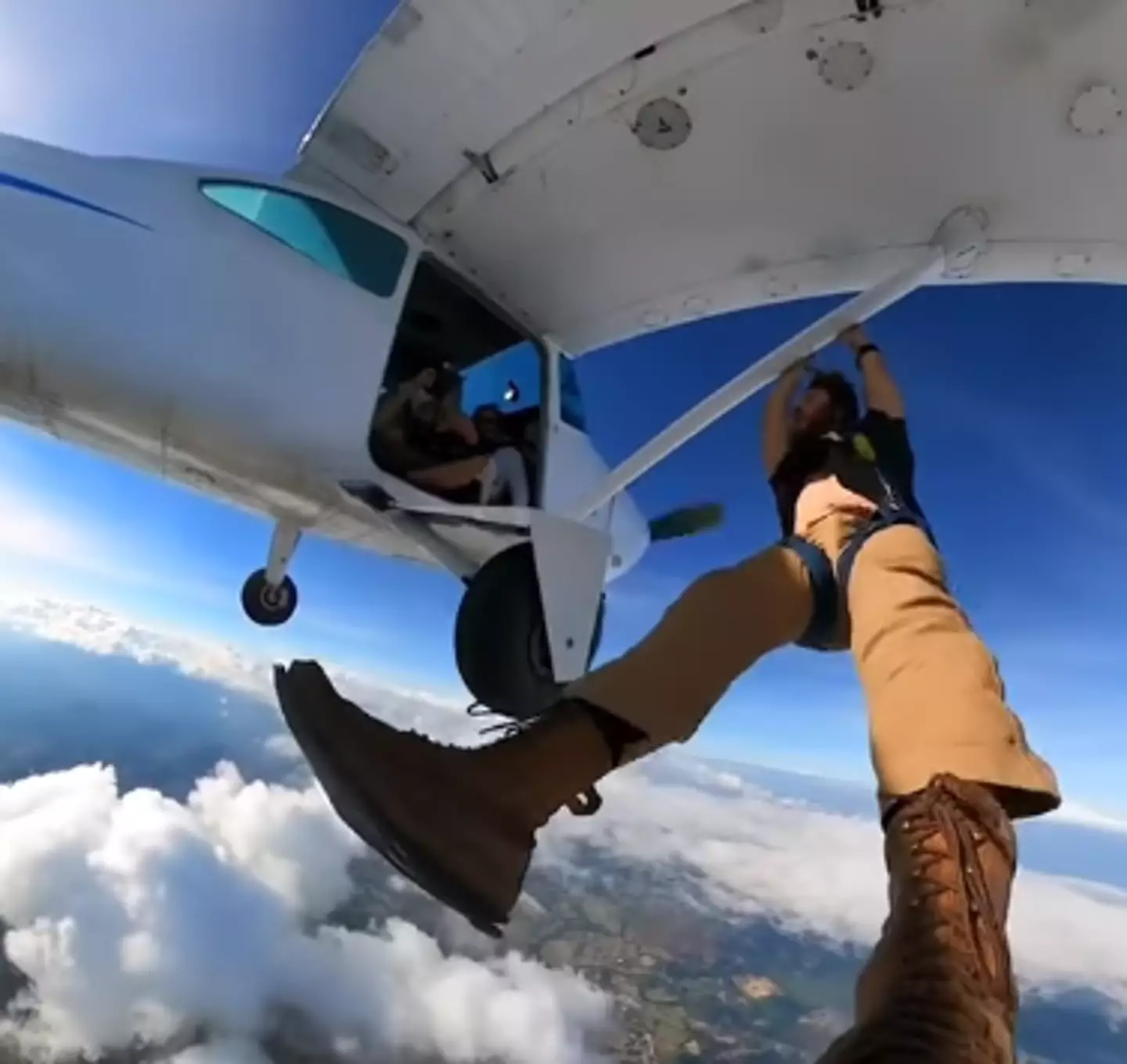 Skydiver Shares Footage of Freefall Through Cloud.