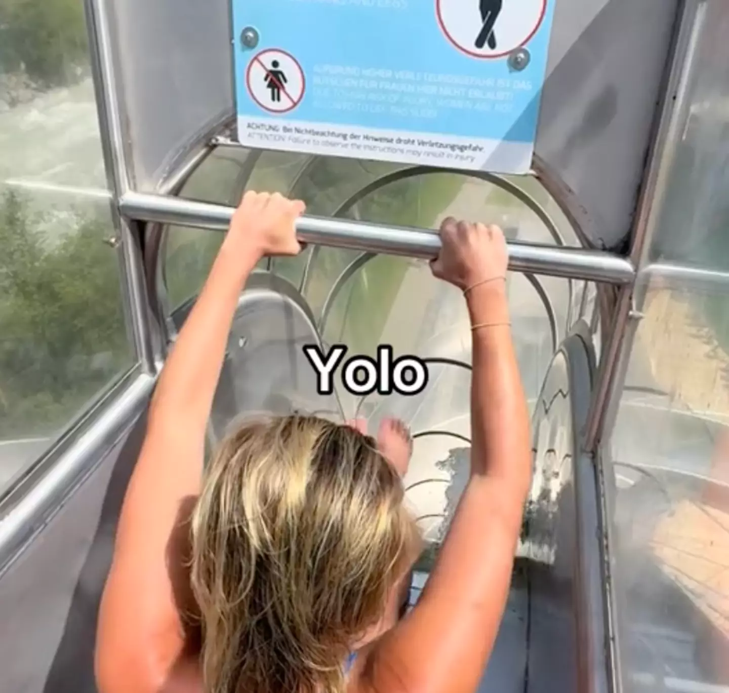 Iffland declared 'yolo' as she took on the slide. (TikTok/@rhiannaniffland)