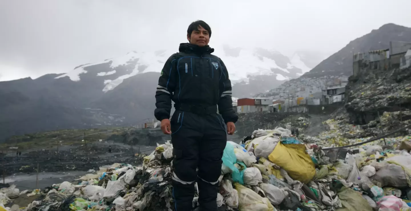 There's a huge pollution problem in the Peruvian town. (Yes Theory/YouTube)