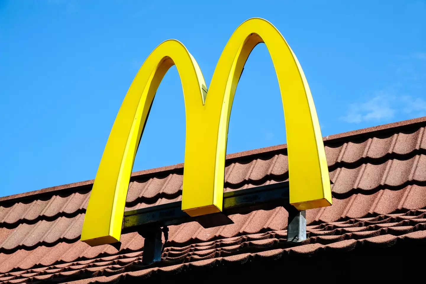 McDonalds has 850 stores in Russia.