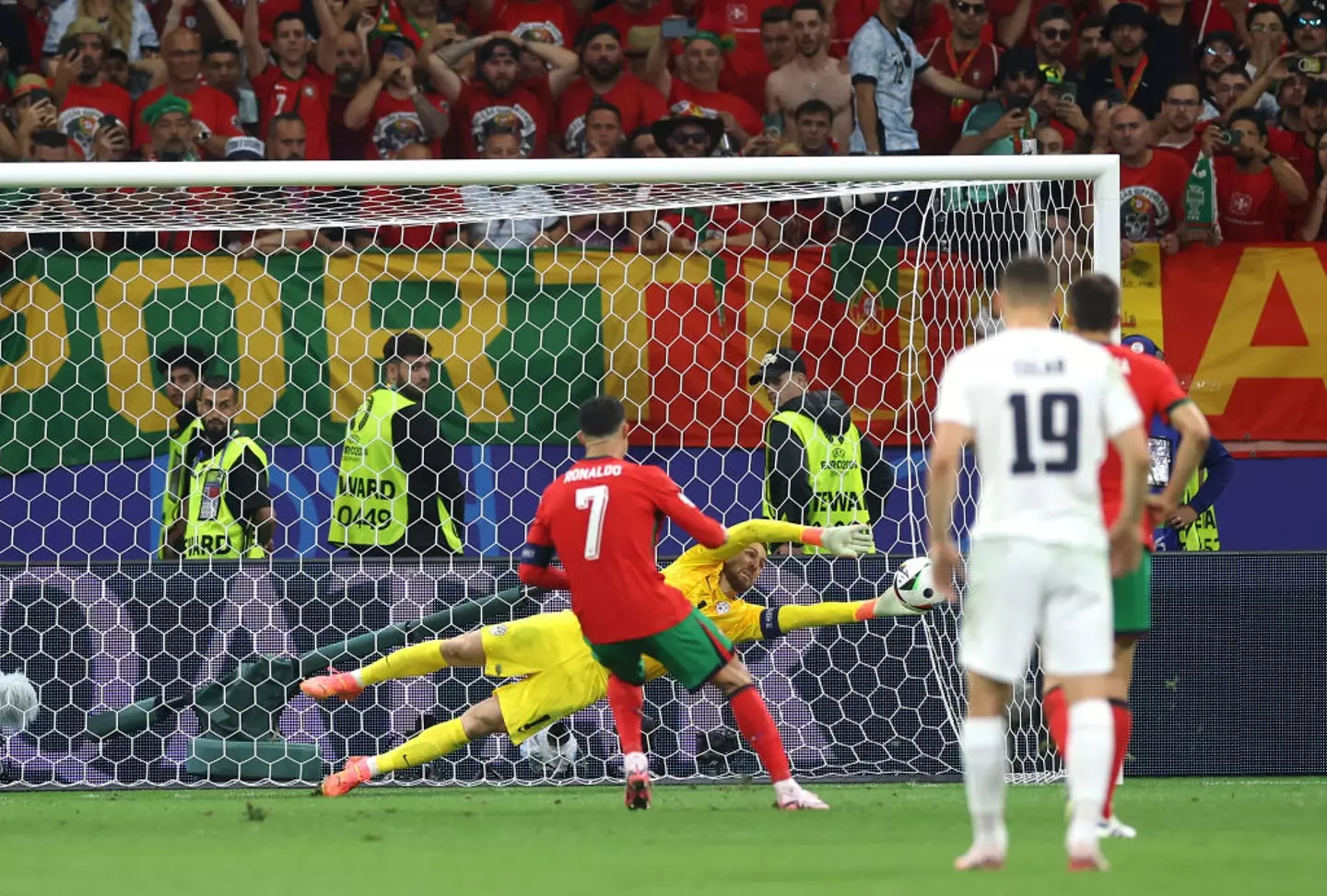 Jan Oblak saved Cristiano Ronaldo's 105th minute to keep Slovenia in the Euro 2024 tie. (Image: Getty)