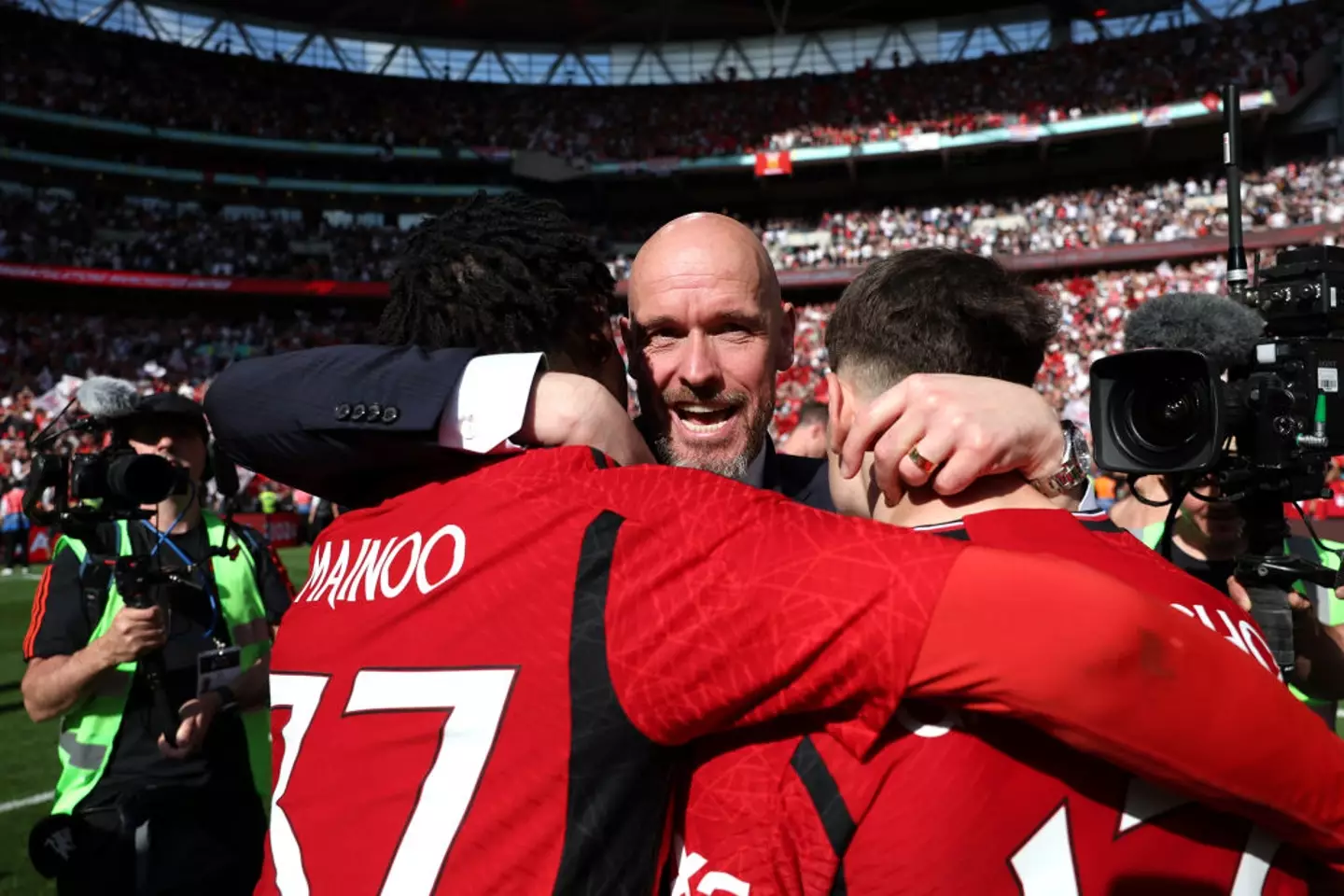 Erik ten Hag celebrates after Man Utd win the FA Cup final (