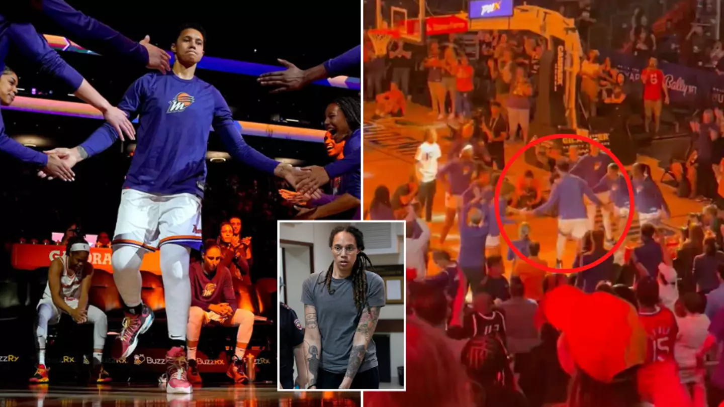 Brittney Griner given standing ovation upon her return to WNBA