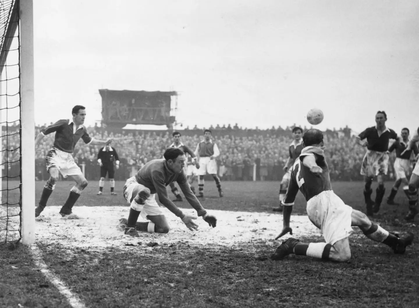 Bedford Town vs Arsenal in the 1956 FA Cup (