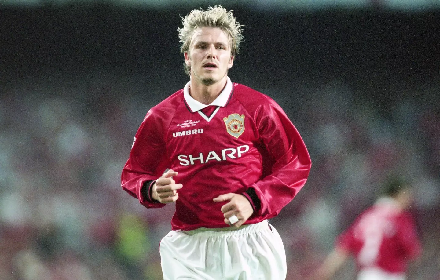 David Beckham operated in the middle of midfield in the 1999 Champions League final |