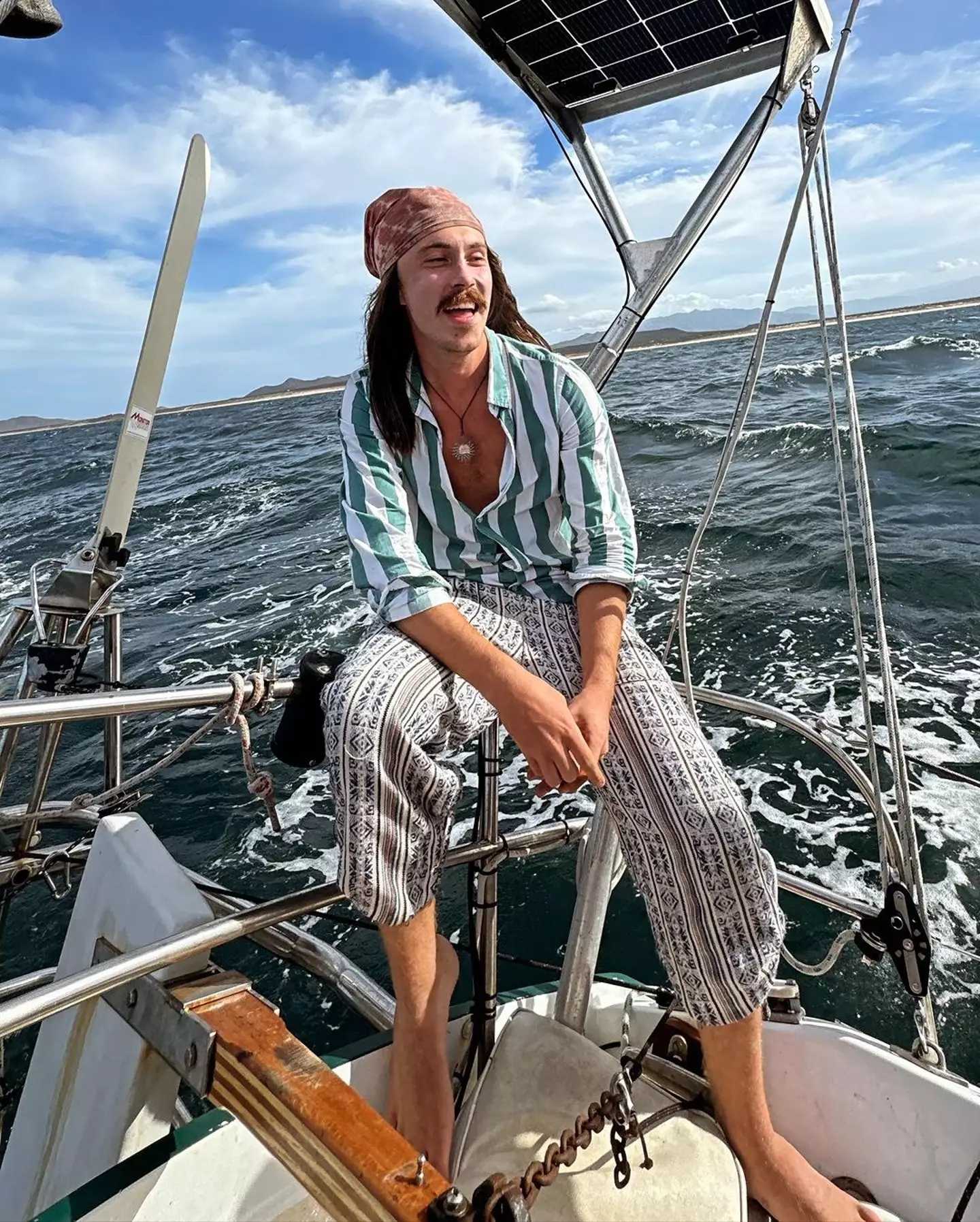 Luke is sailing alone across the Pacific Ocean (Instagram/@sailing_songbird)