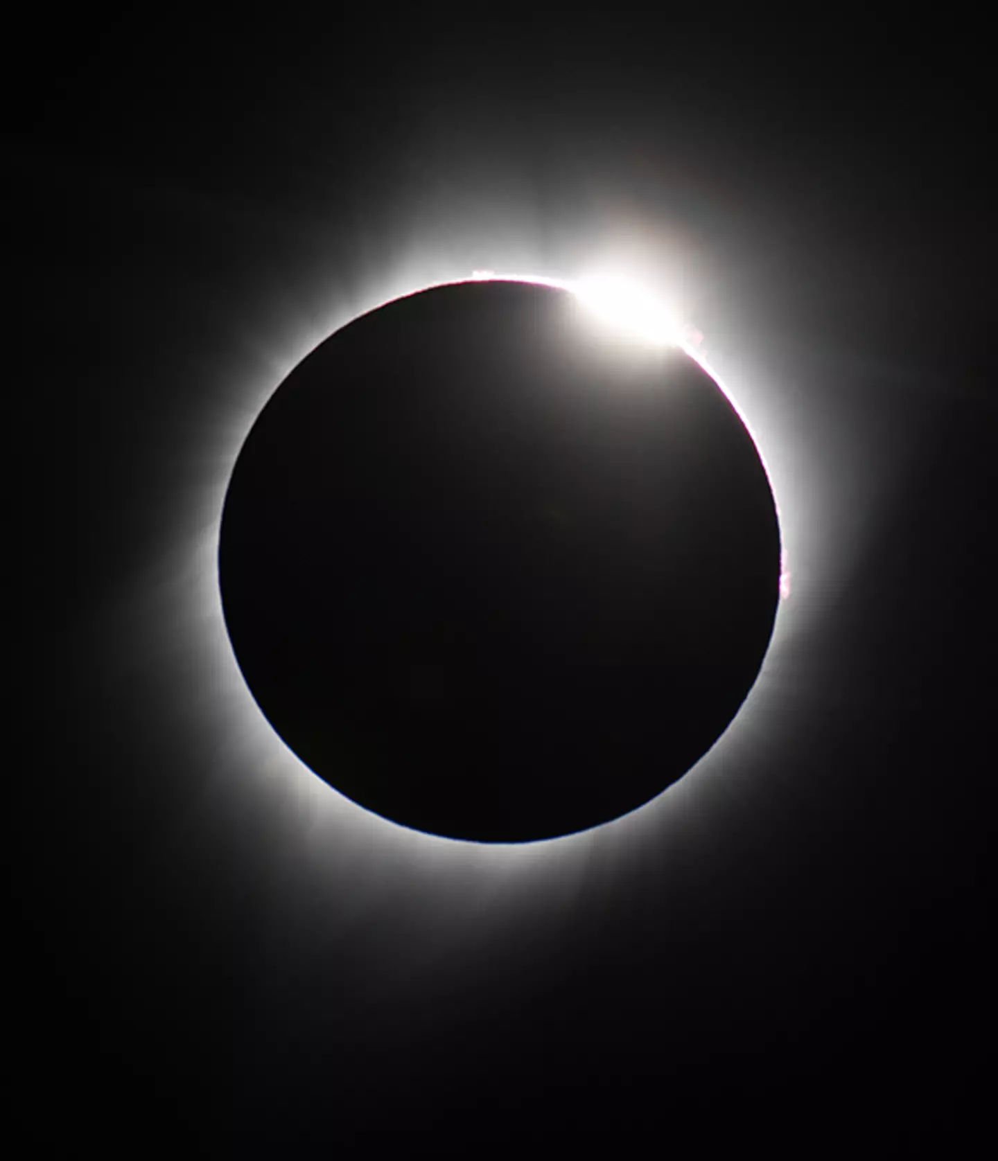 Residents in the US will be able to witness the total eclipse / Fleegle1834/Reddit / Edwin Remsberg/Getty