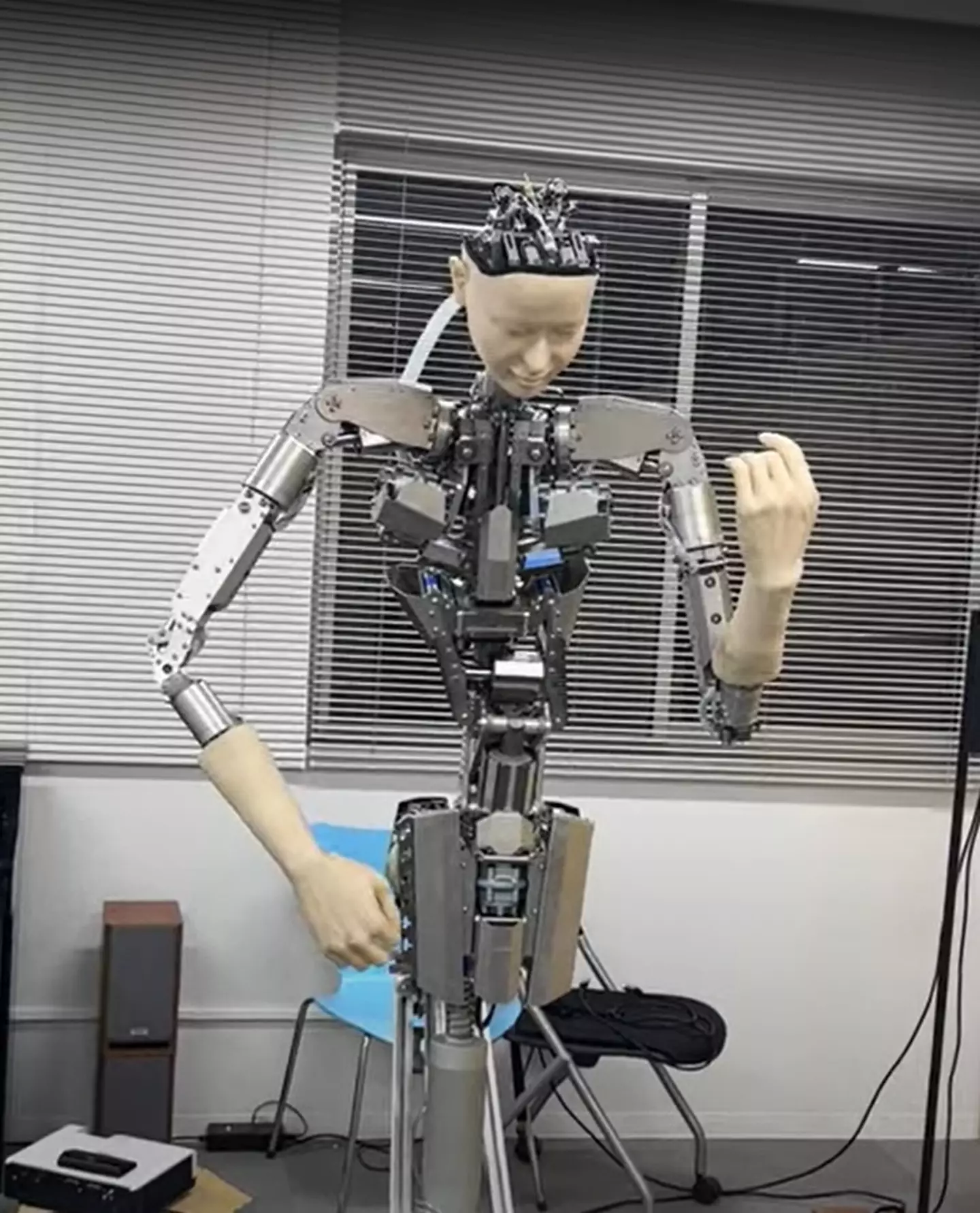 We're not sure this robot will be starting a band anytime soon.