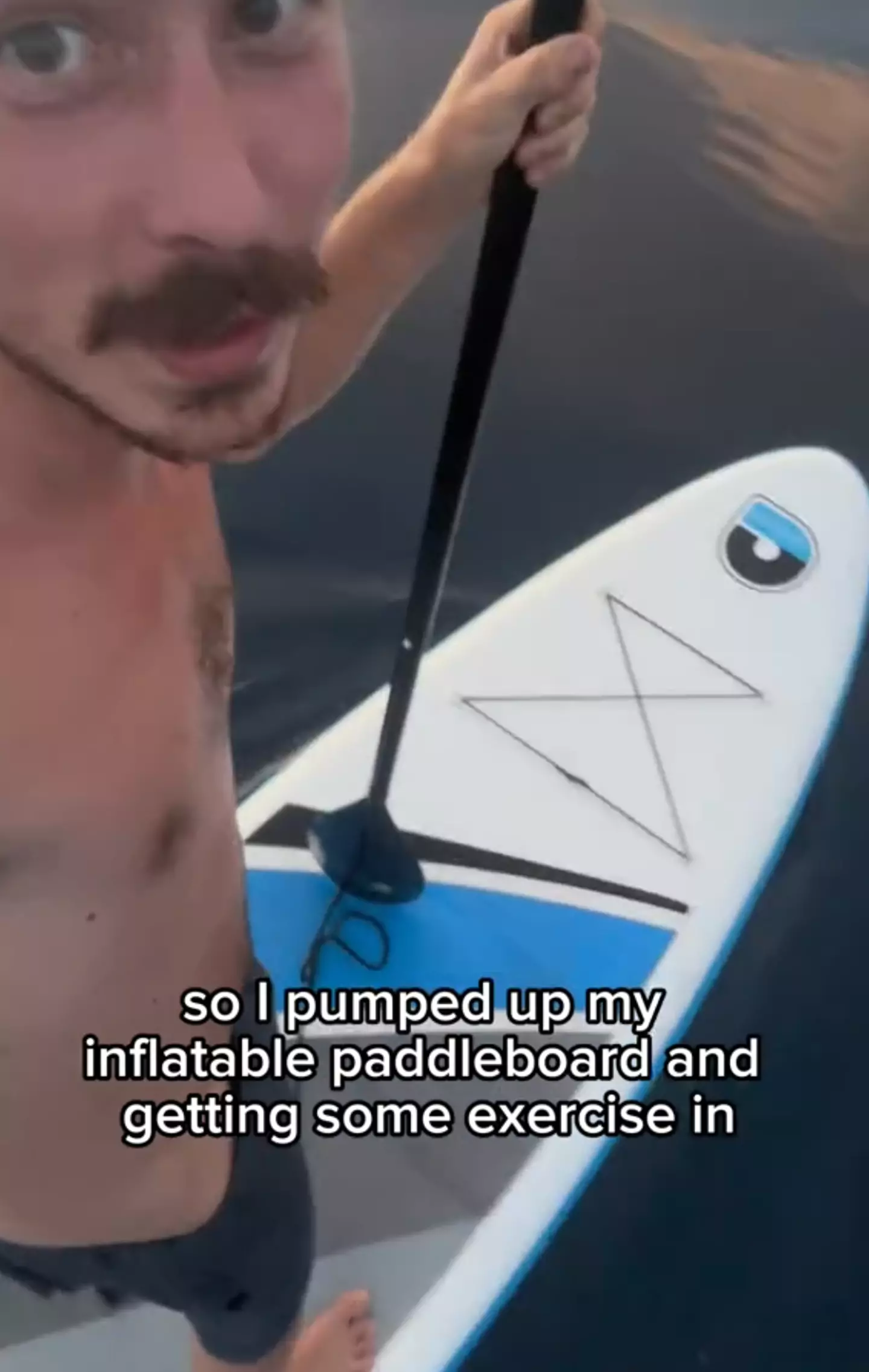 Luke shared with his viewers that he paddle-boards for exercise (TikTok/@sailing_songbird)