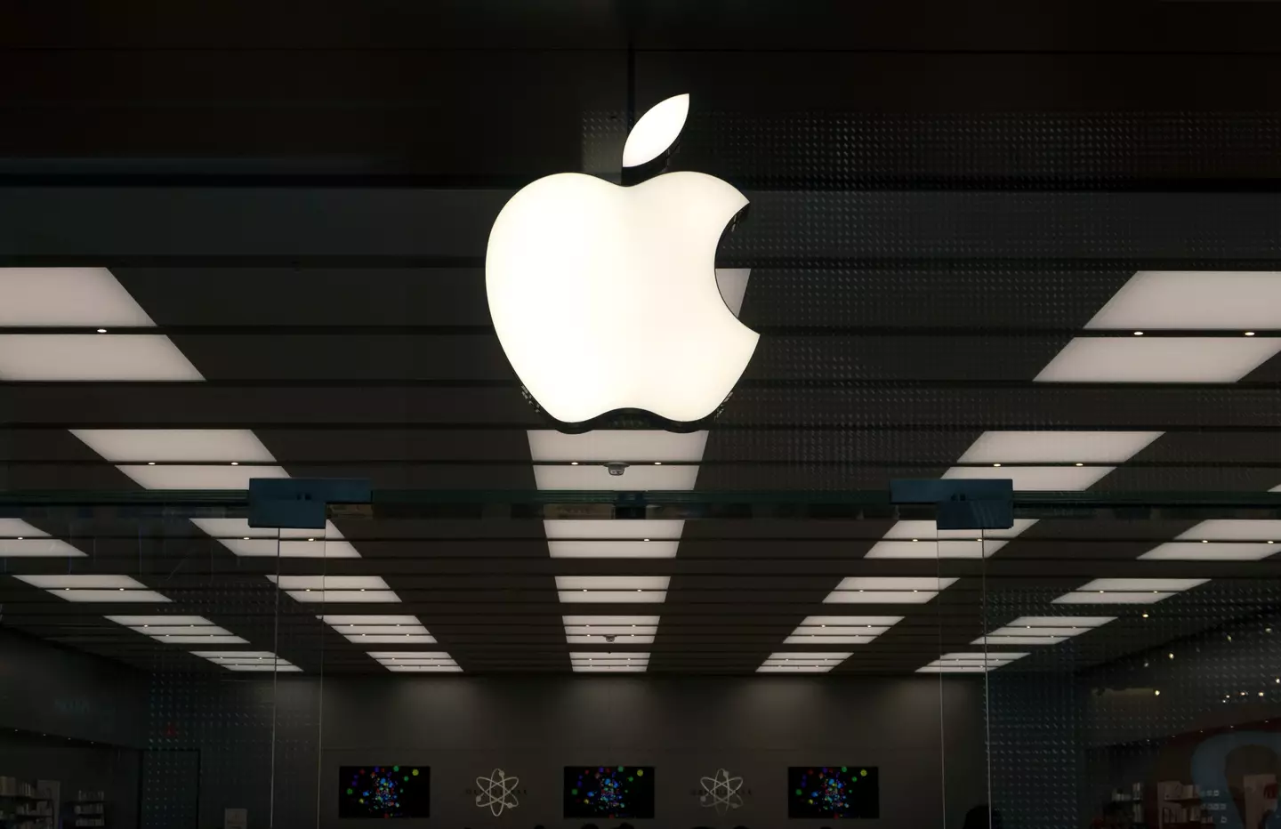 Apple is the first US company to be valued at a whopping $3 trillion.
