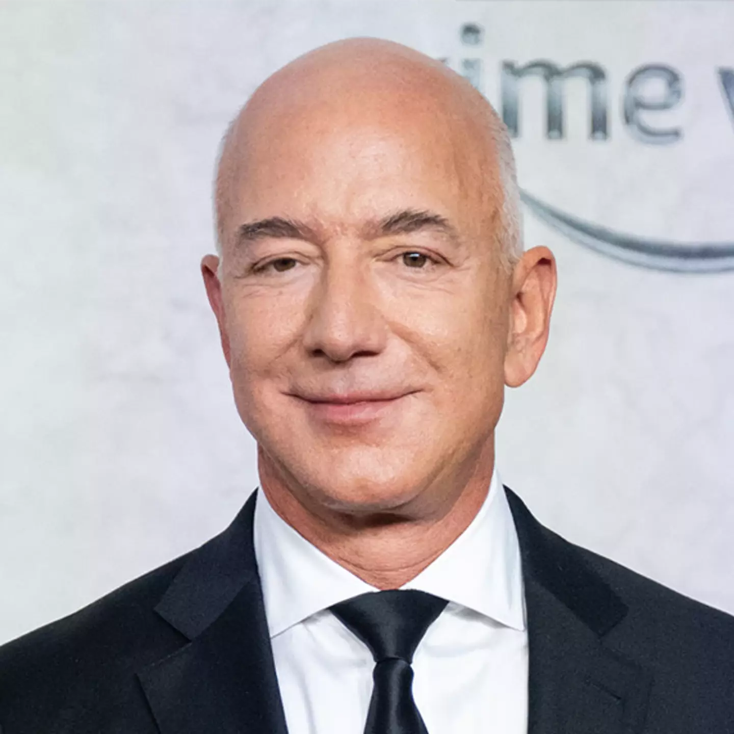 The 3 questions Jeff Bezos asks himself before hiring any candidate