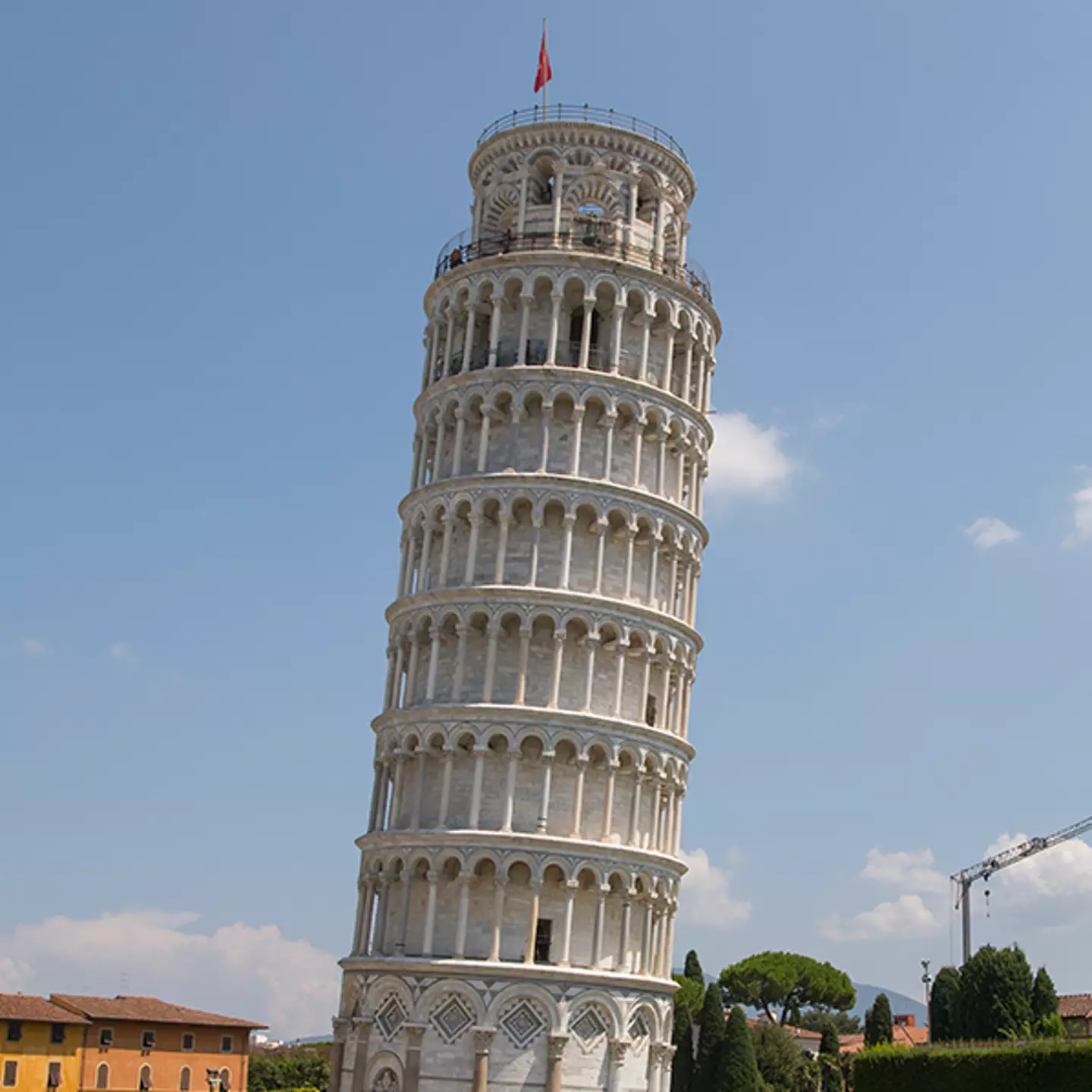 Reason why the Leaning Tower of Pisa hasn't toppled over