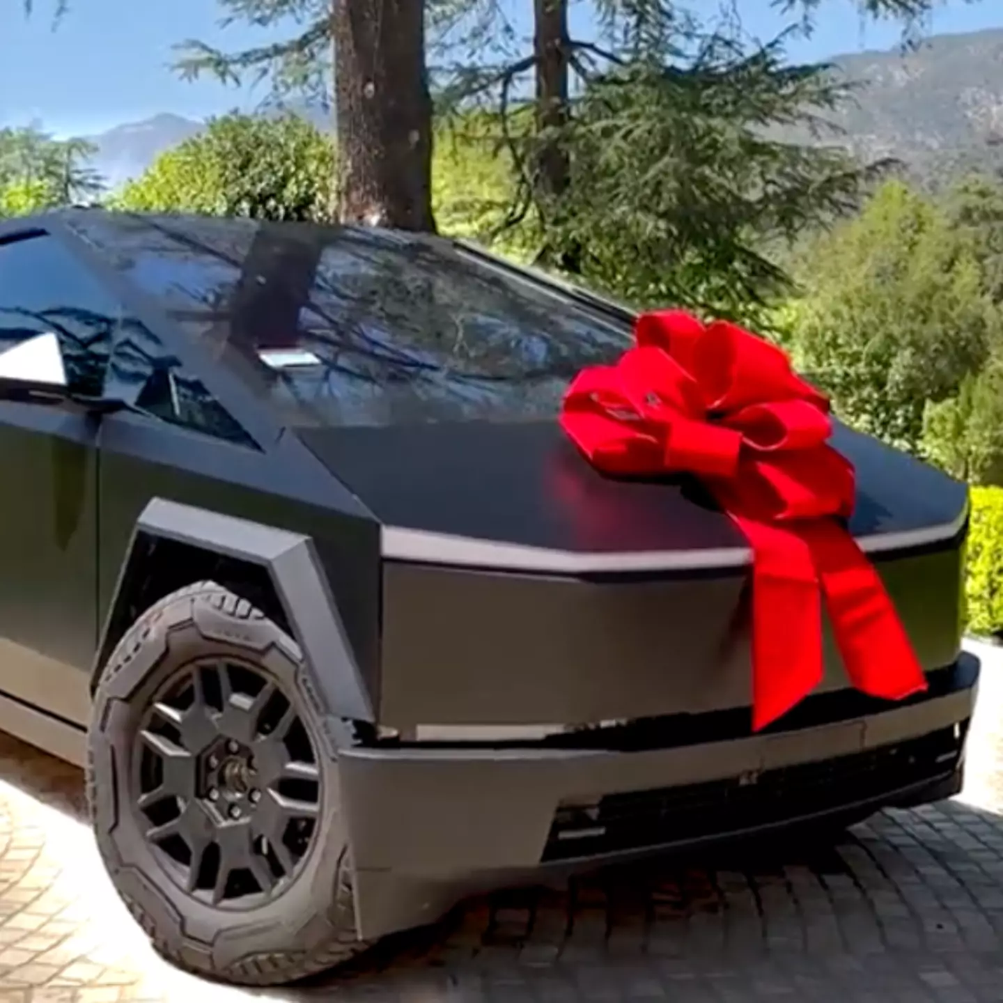 Logan Paul gifts IShowSpeed brand new Tesla Cybertruck