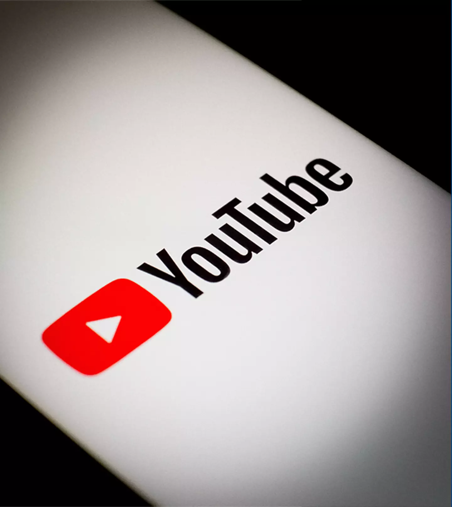YouTube is deliberately slowing down computer performance / NurPhoto / Contributor / Getty
