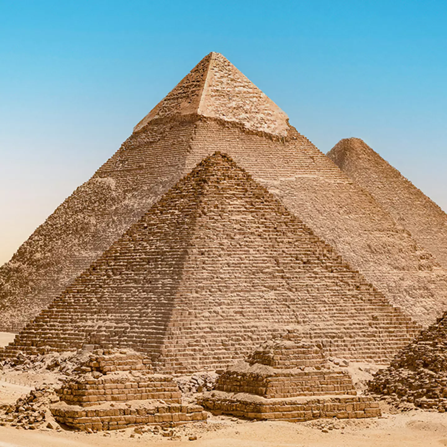 Discovery from space shows that the pyramids were built using water