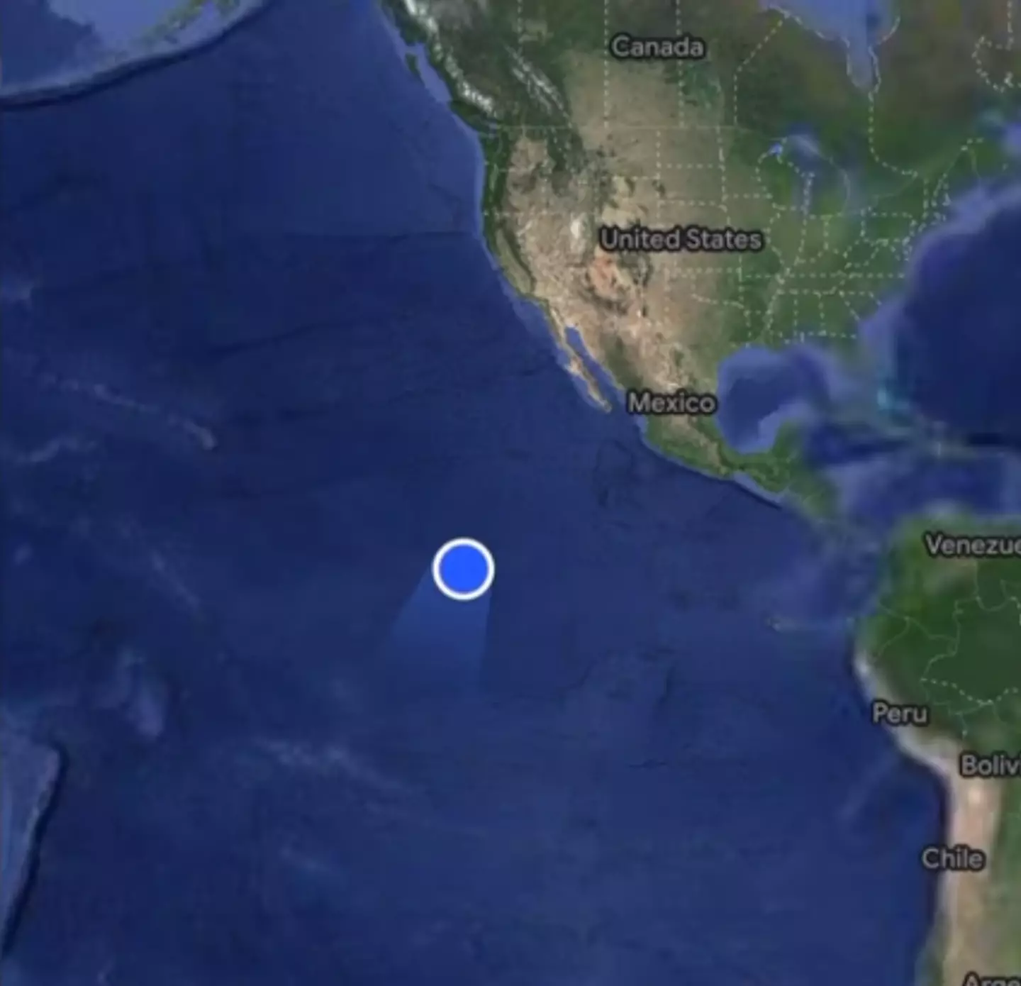 Recently Luke revealed that he is in the middle of the Pacific Ocean (TikTok/@sailing_songbird)