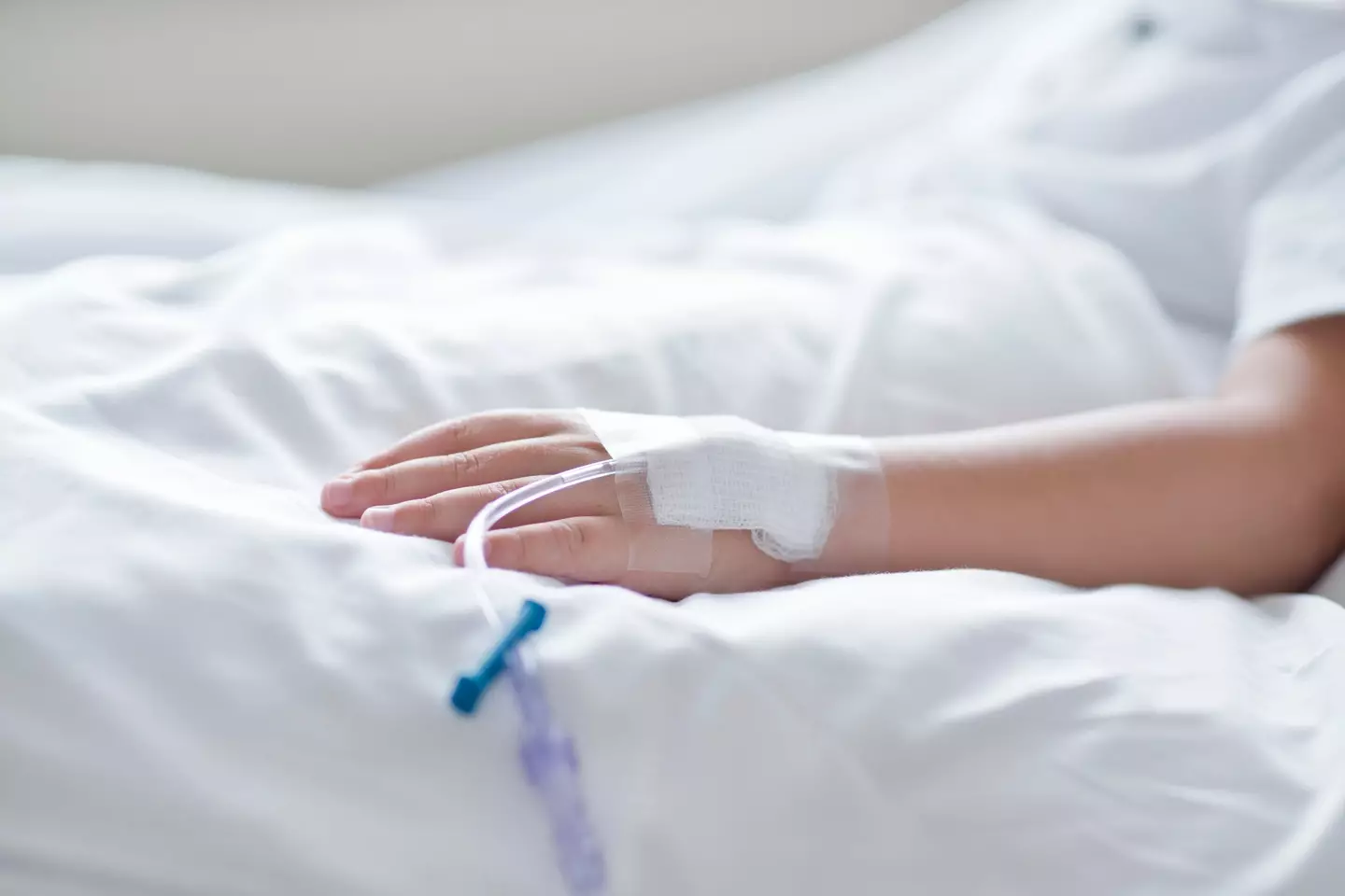 Swiss clinic Dignitas offers two methods of assisted suicide, one of which involves the insertion of a cannula. (Getty Stock Image)
