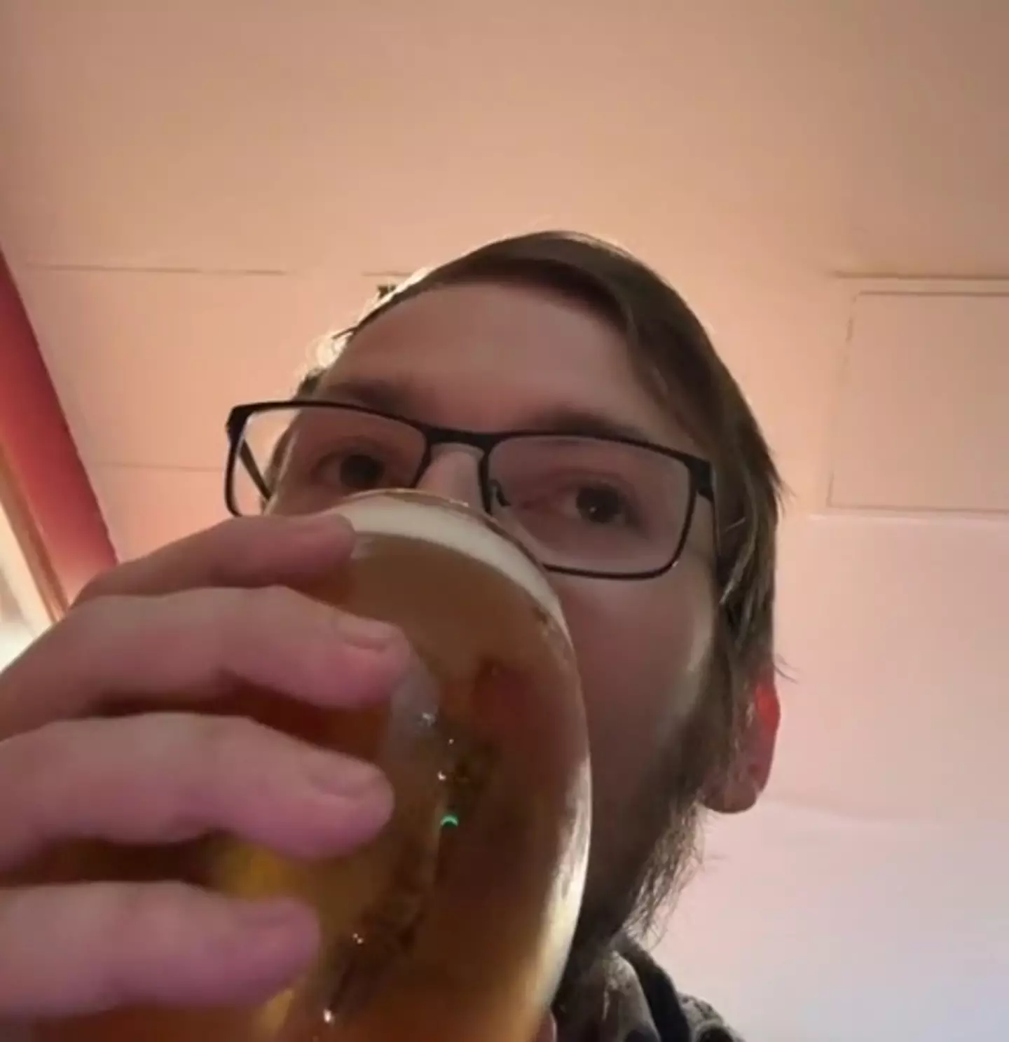 Jon May is stopping by every Spoons in the country (TikTok/@j0nmay)