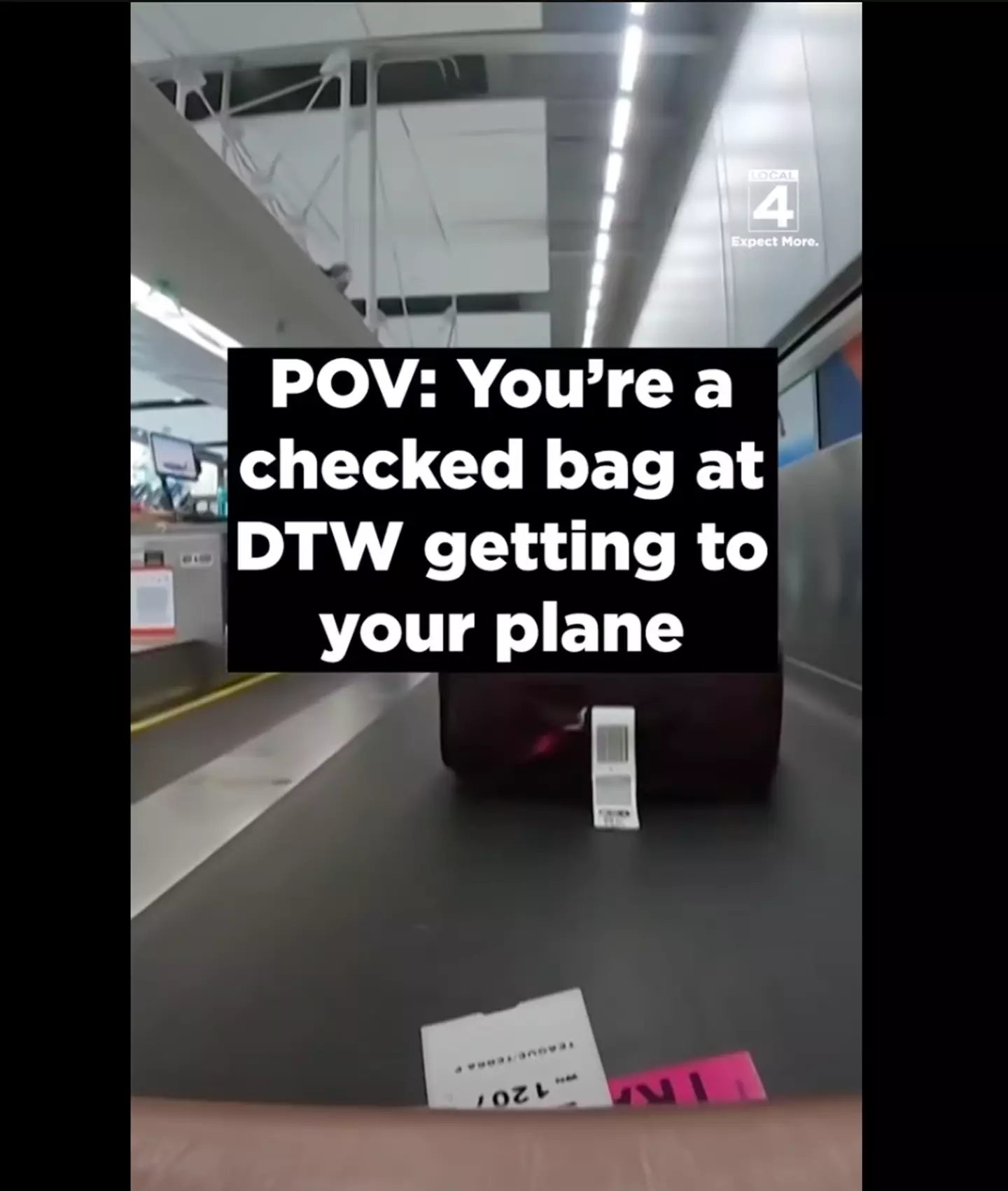 One curious traveller strapped a GoPro to their bag (YouTube @Click On Detroit)
