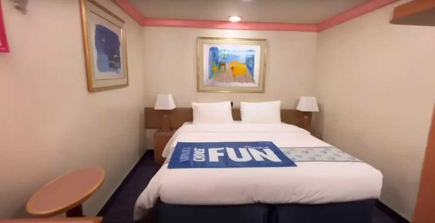 Justin's $11 a night cabin (YouTube/JSHIPLIFE)