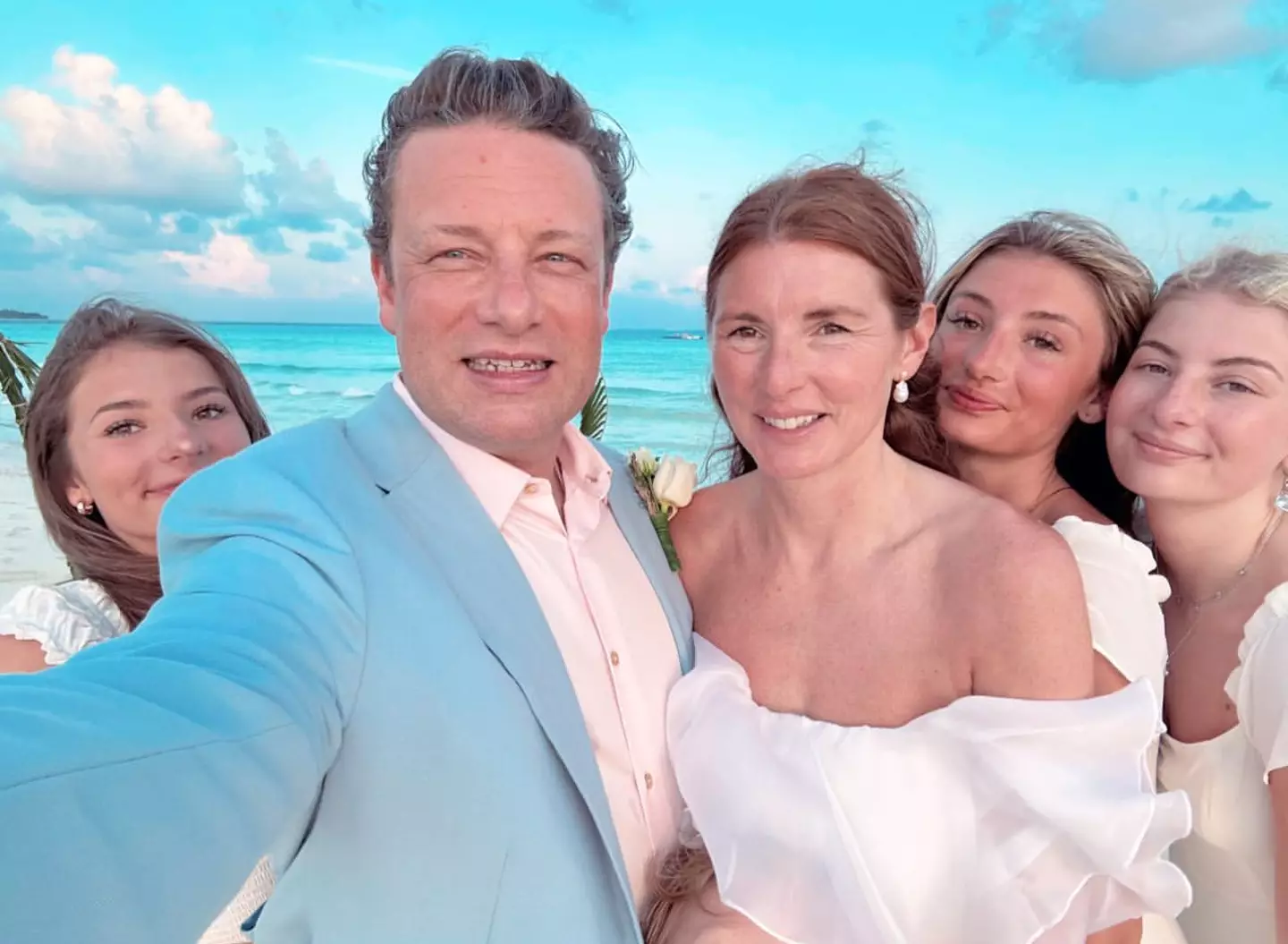 Jamie and Jools got married again in the Maldives.