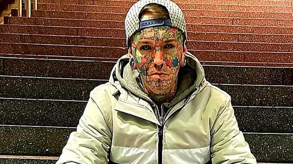 Man Who Spent £12,500 On Extreme Body Modification Wants To 'Look As  Inhuman As Possible