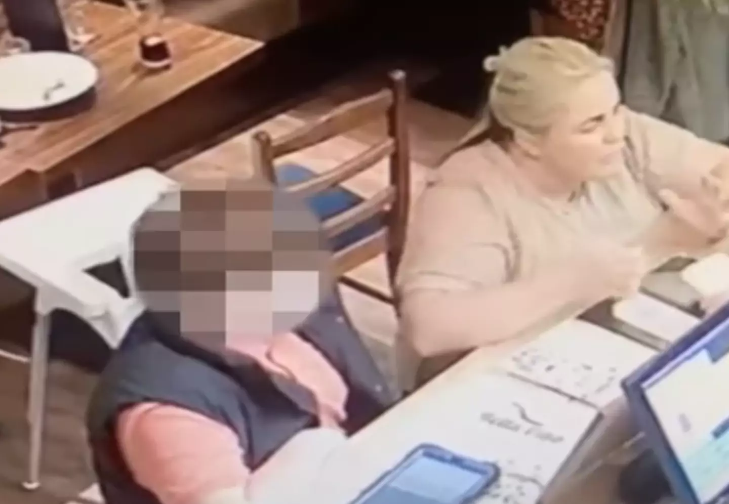 The couple admitted to leaving over £1,000 worth of restaurant bills unpaid, and of shoplifting from supermarkets. (Facebook/Bella Ciao Swansea)