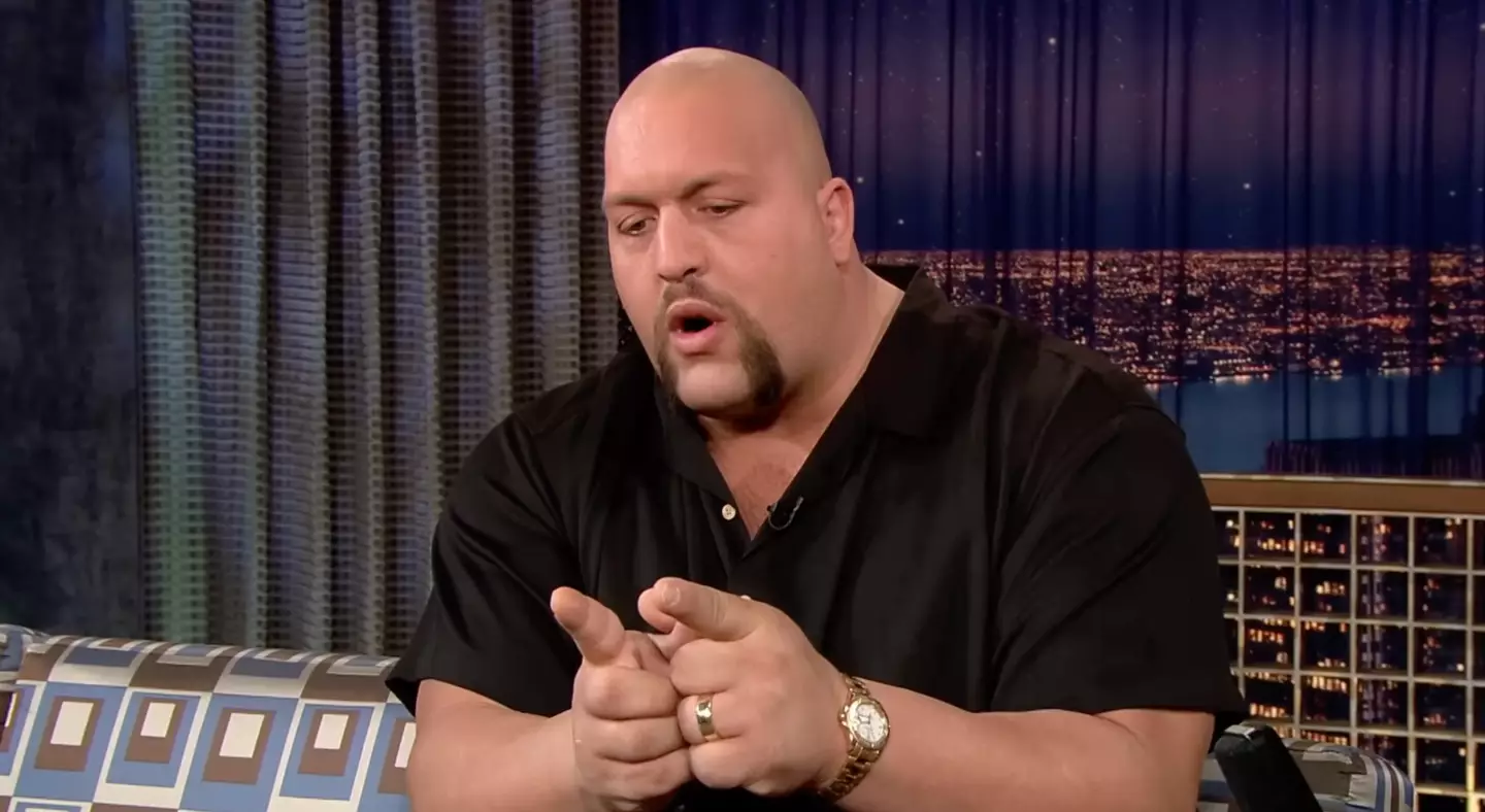 Big Show illustrated how small the gap was.