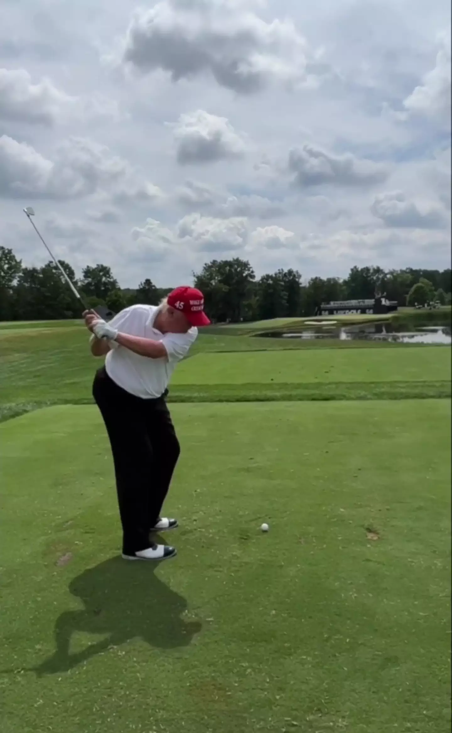 Donald Trump was heckled for his poor swing.