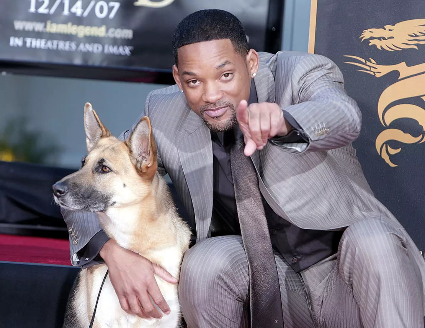 Will with Abbey at the I Am Legend premiere. (Photo by Kevin Winter/Getty Images)