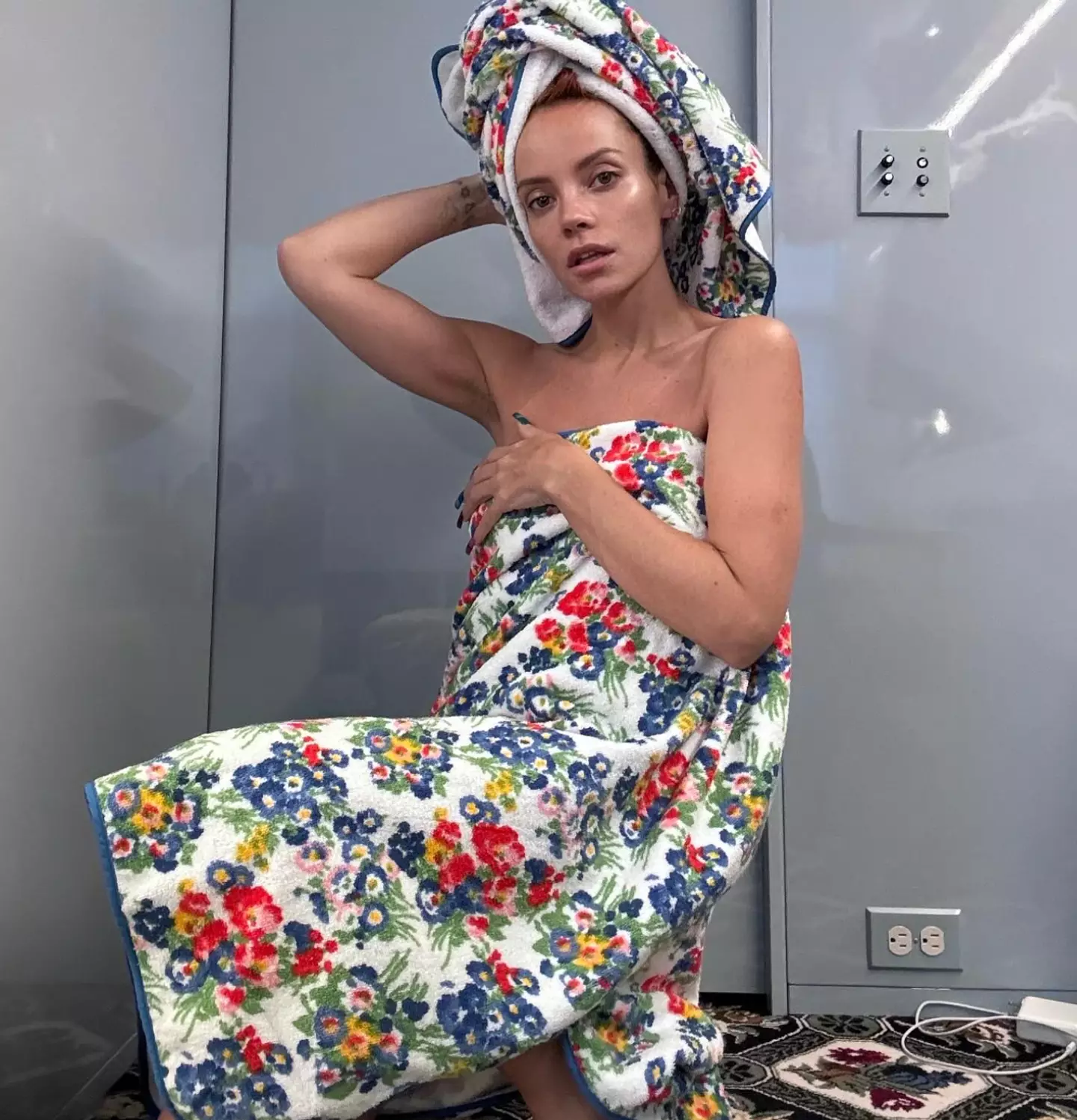 The singer has admitted there's a fair bit of porn in her phone history. (Instagram/@lilyallen)