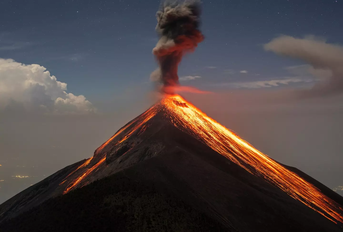The most common type of volcanoes are too dangerous to go up to. (Getty Stock Photo)