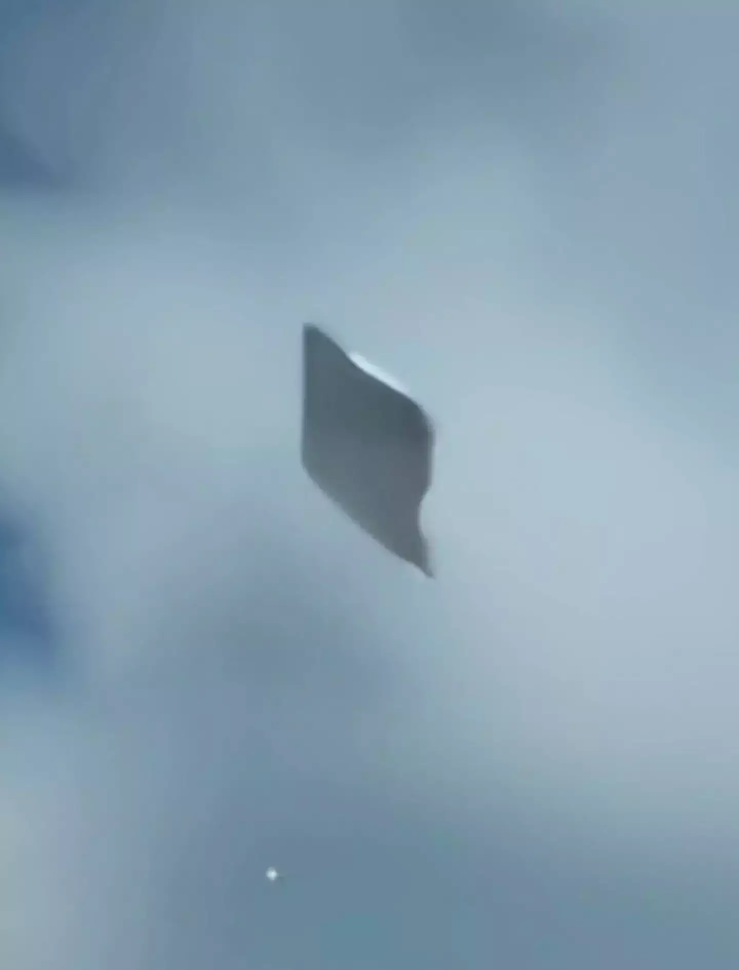 UFO or flying supermarket bag? (X/Jorge Arteaga)