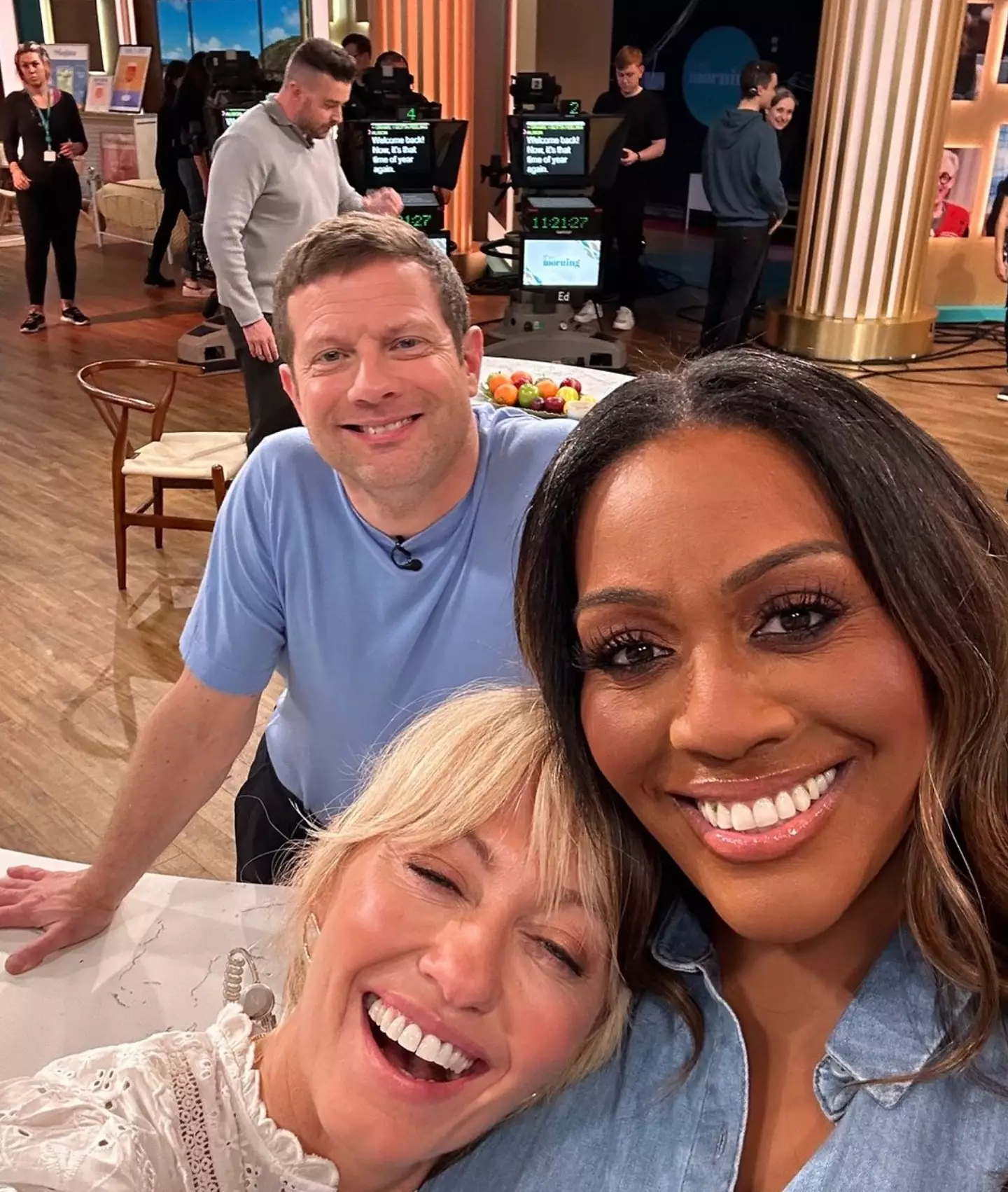 McKenna uploaded a smiling selfie with the This Morning hosts which did not feature the comedian (Instagram/@clodagh_mckenna)